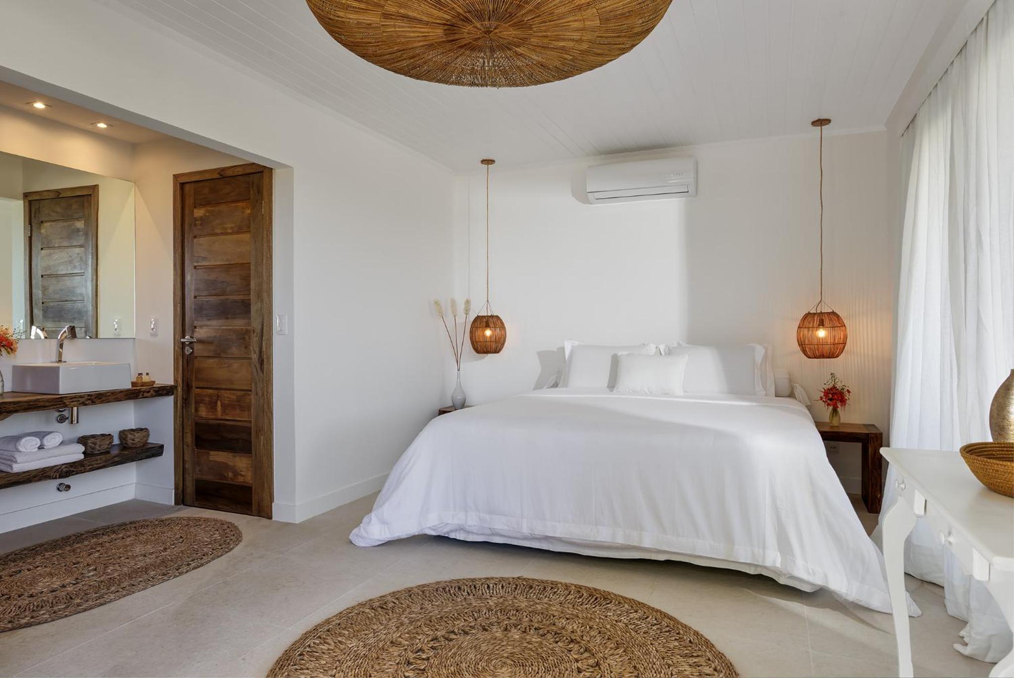 Double room with Balcony & Side Sea View