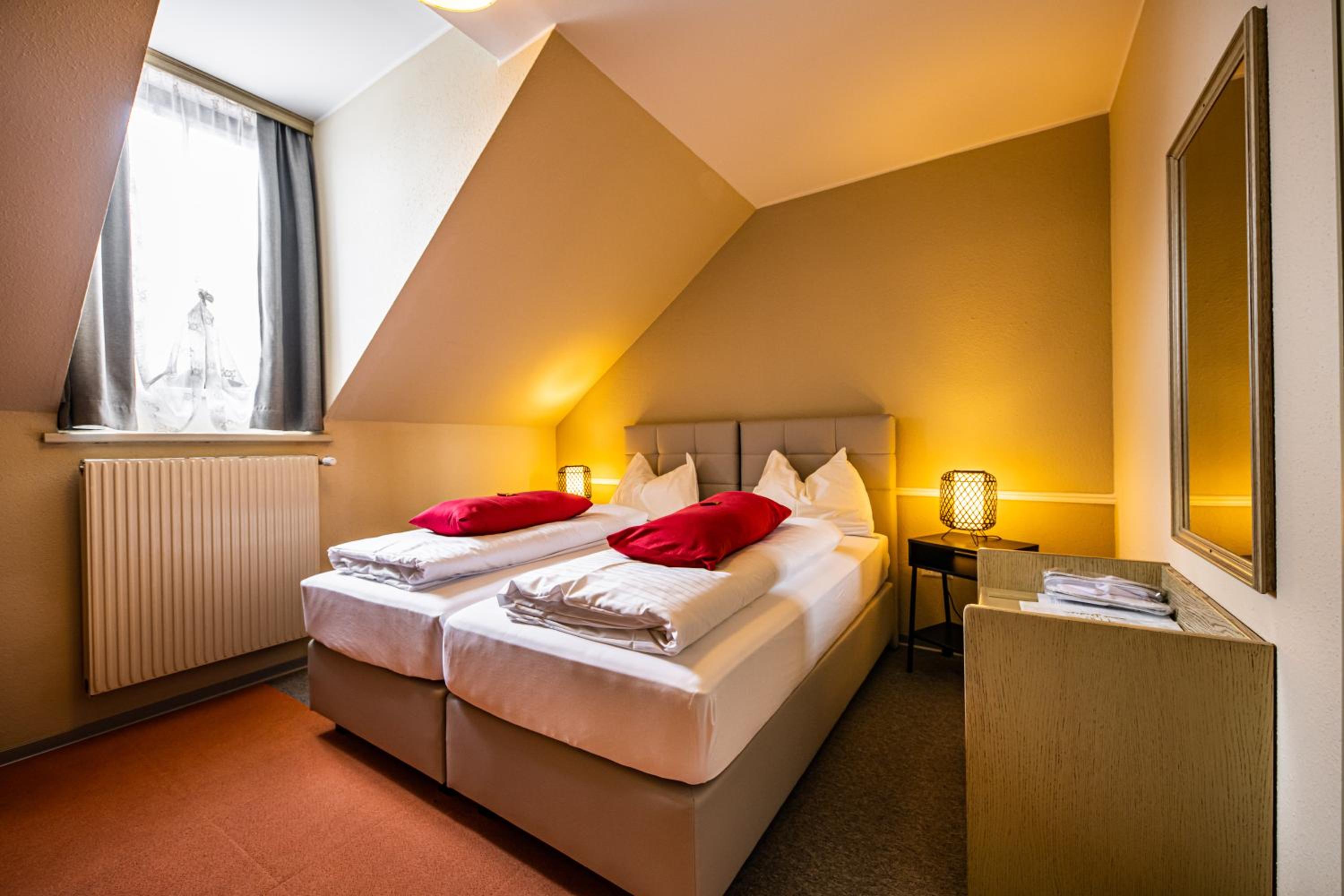Double or Twin Room Standard - Photo 2