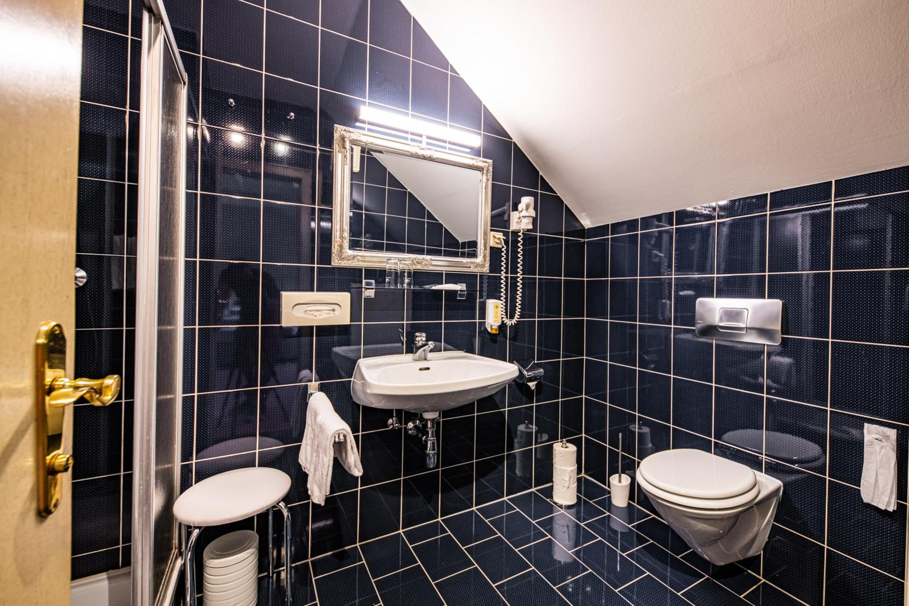 Double or Twin Room Standard - Photo 4
