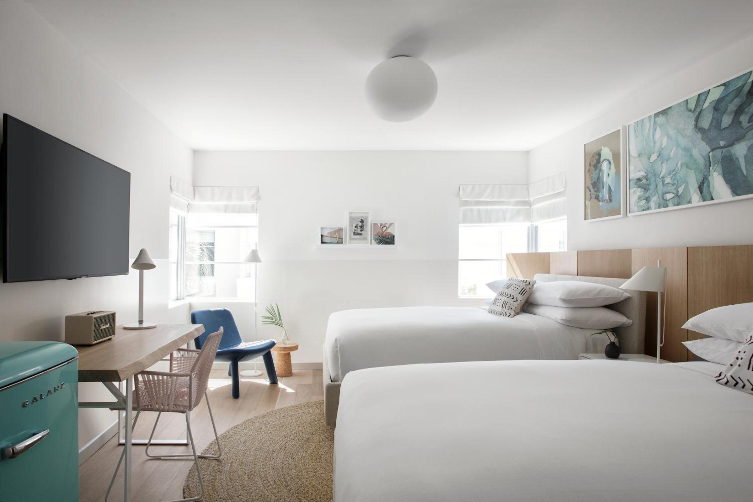 Double Room with Two Double Beds - Photo 1