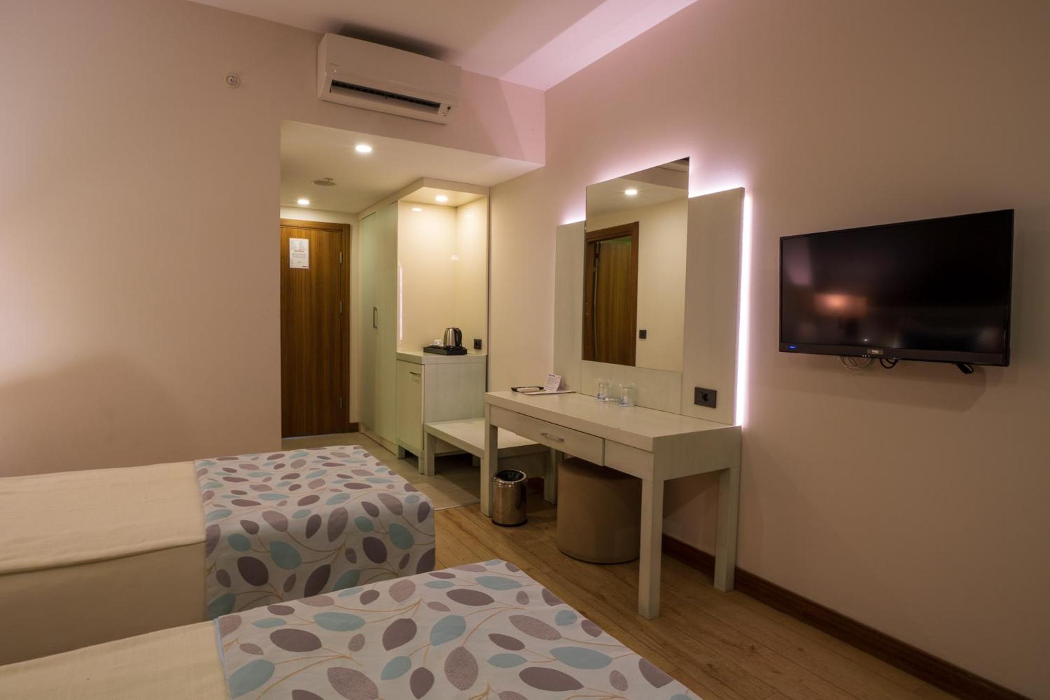 Standard Double Room - Photo 1