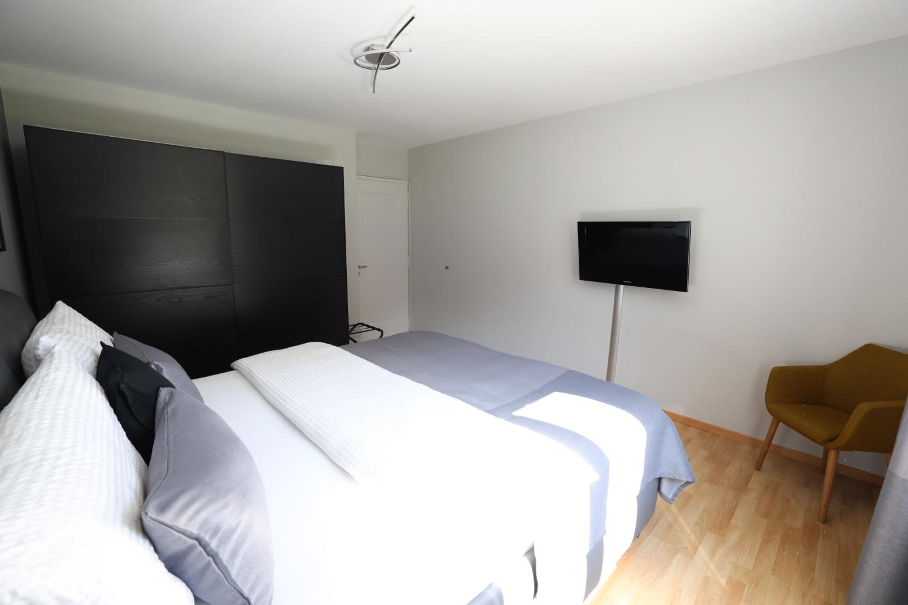 Two-Bedroom Apartment photo 2