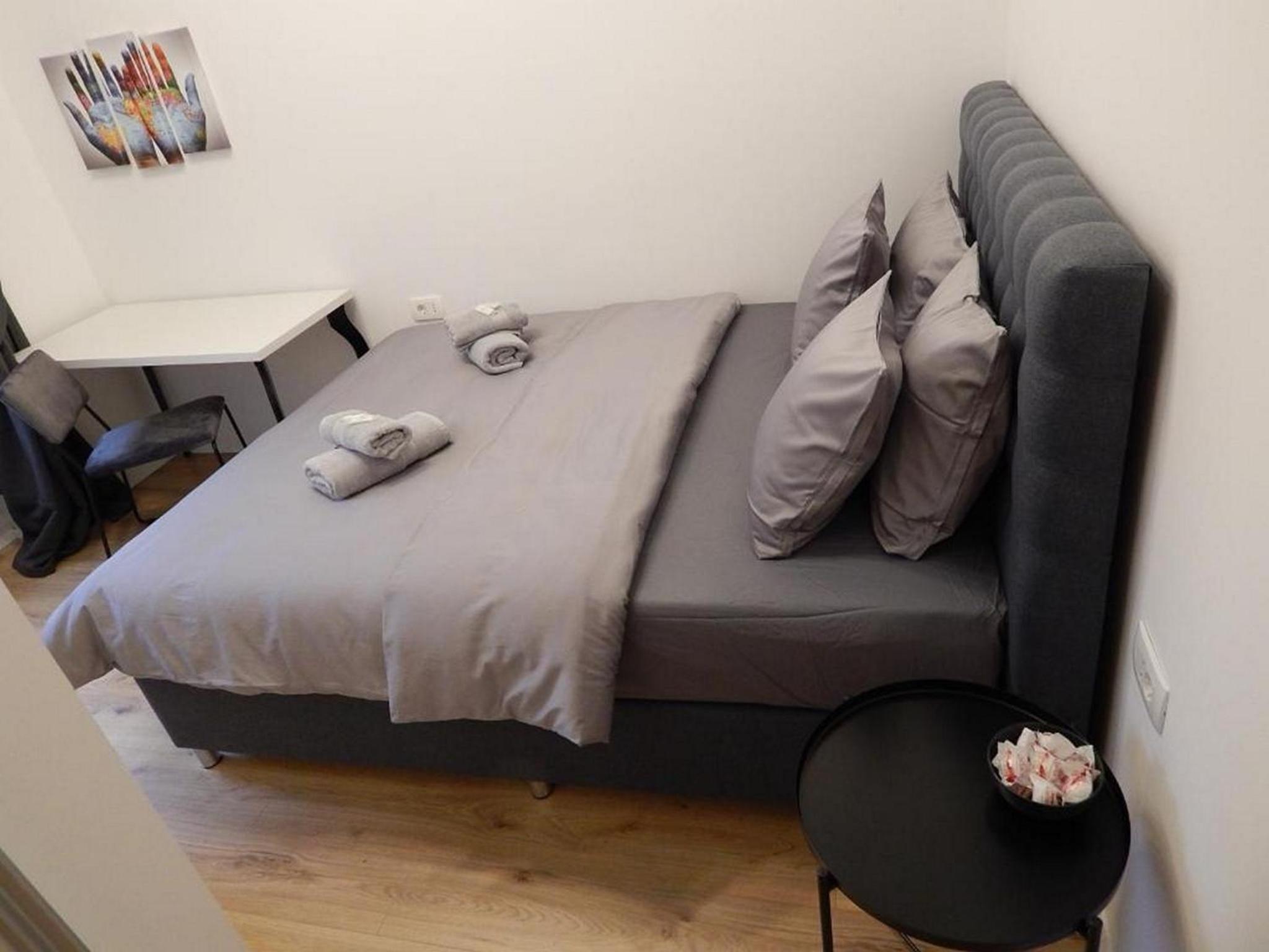 Deluxe Room 3 - Photo 25
