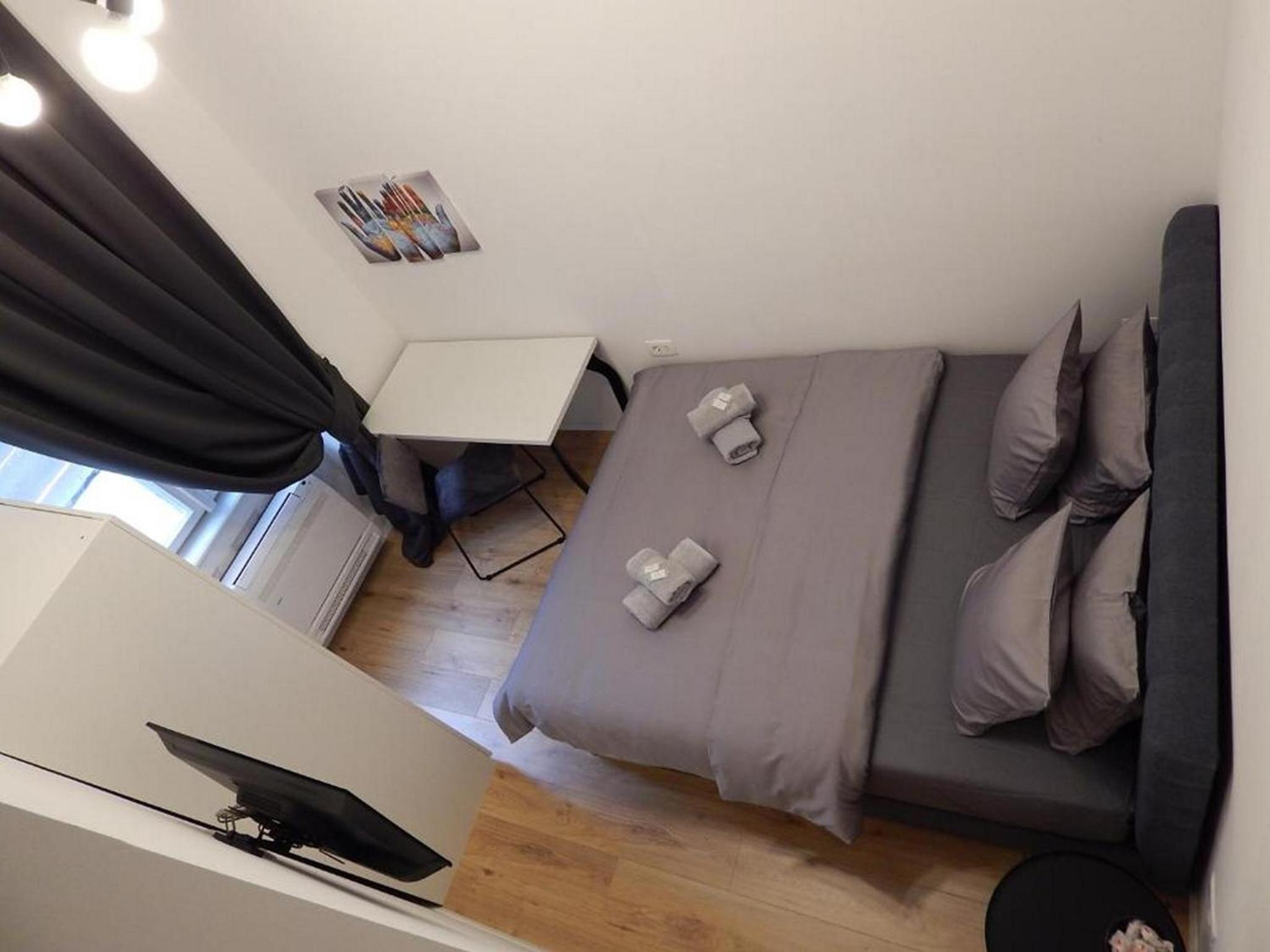 Deluxe Room 3 - Photo 26