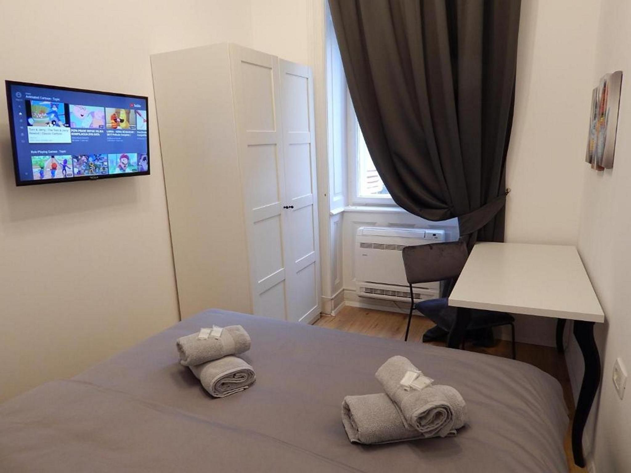 Deluxe Room 3 - Photo 3