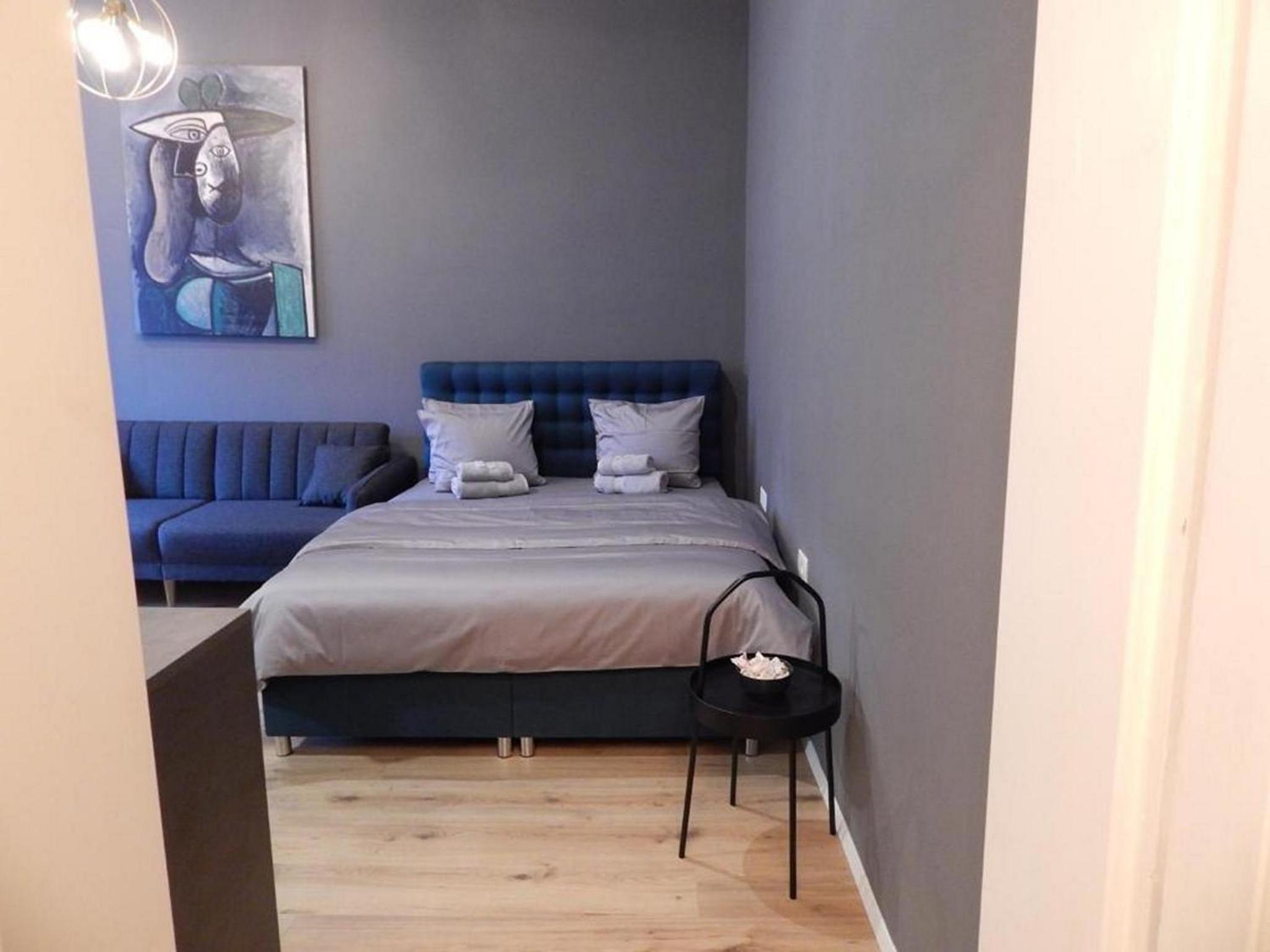 Deluxe Room with Queen Size Bed