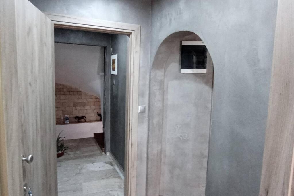 One-Bedroom Apartment - Photo 25