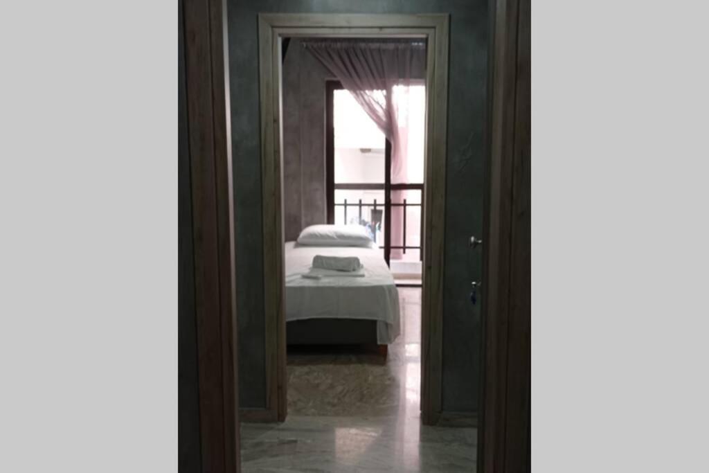 One-Bedroom Apartment - Photo 31