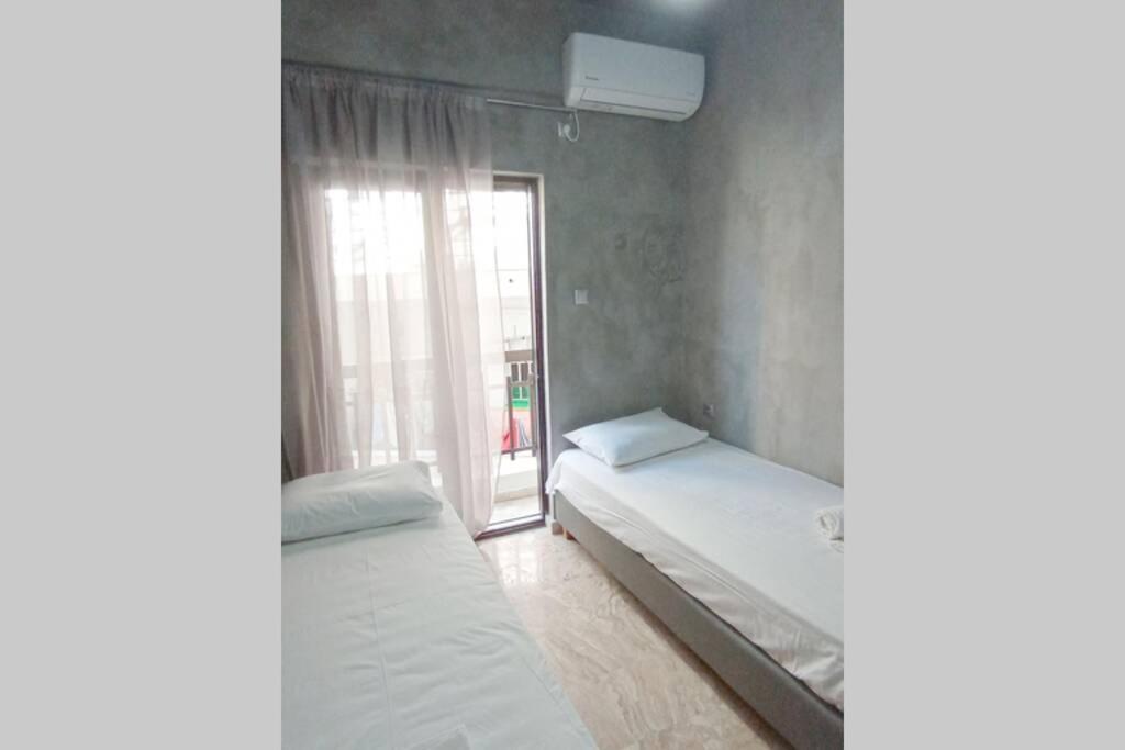 One-Bedroom Apartment - Photo 4