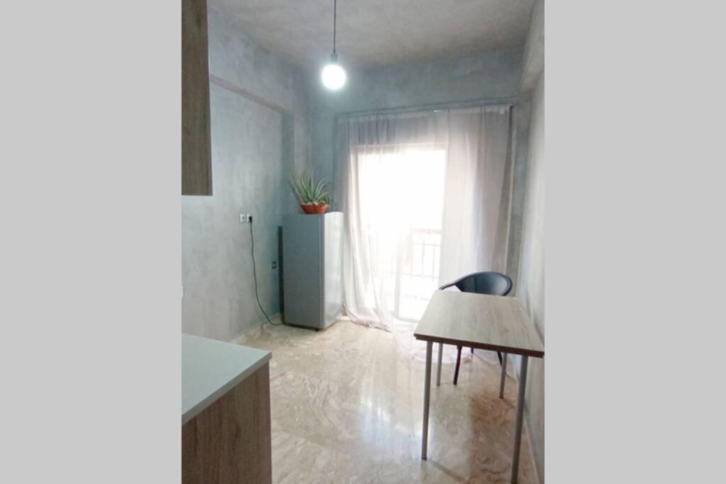 One-Bedroom Apartment - Photo 5