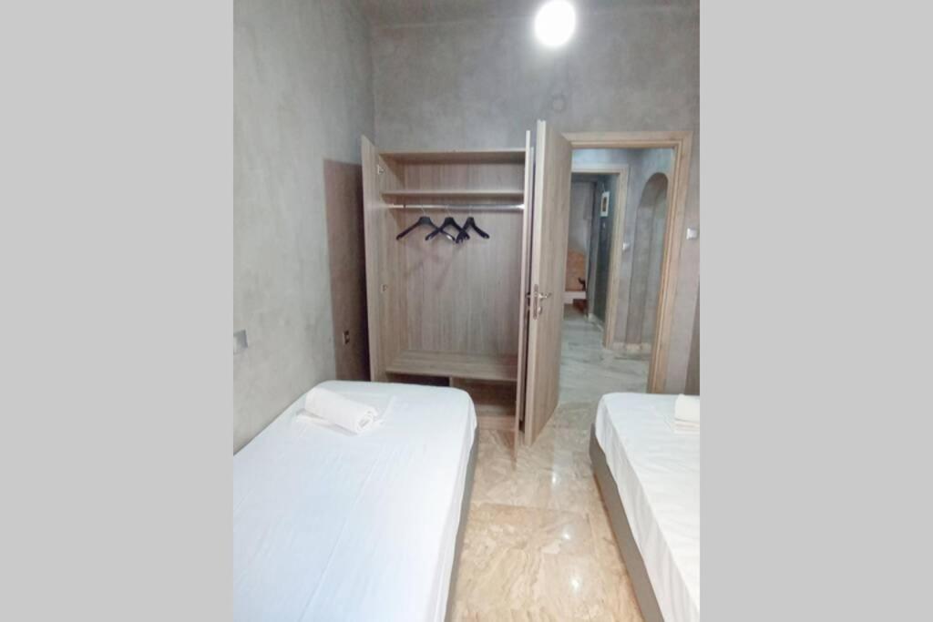 One-Bedroom Apartment - Photo 29