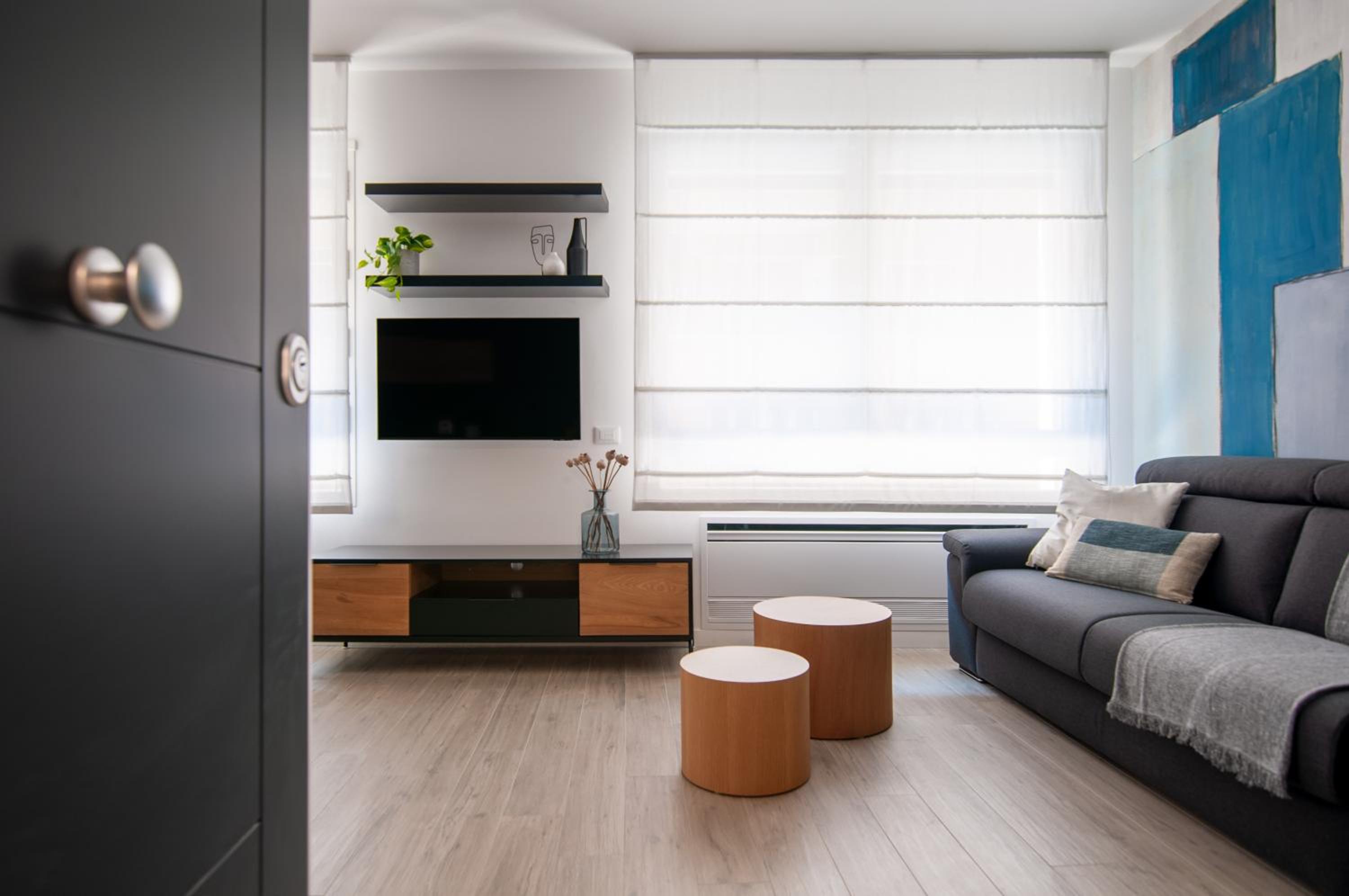 Apartment with Balcony