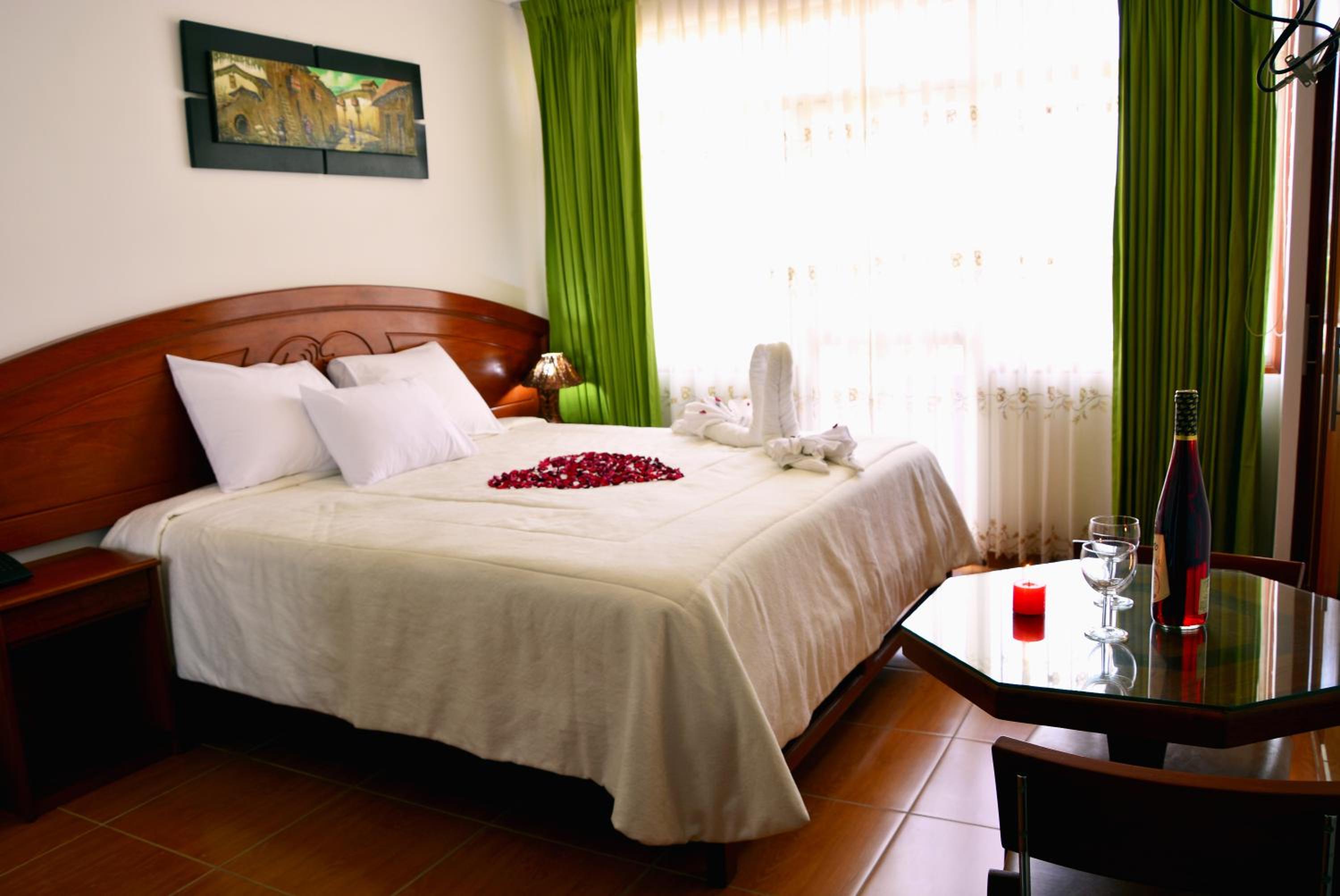 King Suite with Balcony photo 1