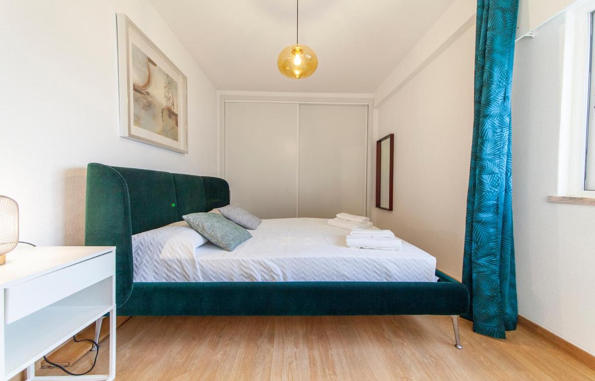 Two-Bedroom Apartment - Photo 3