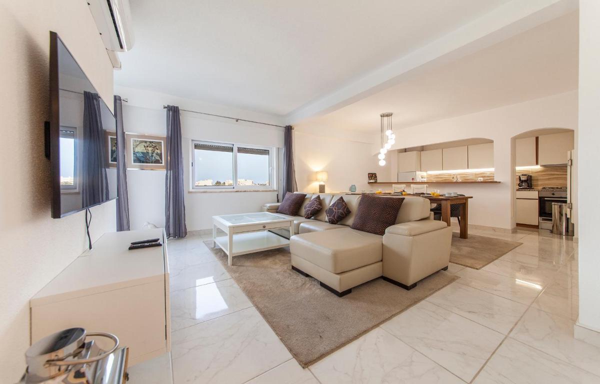 Two-Bedroom Apartment - Photo 19