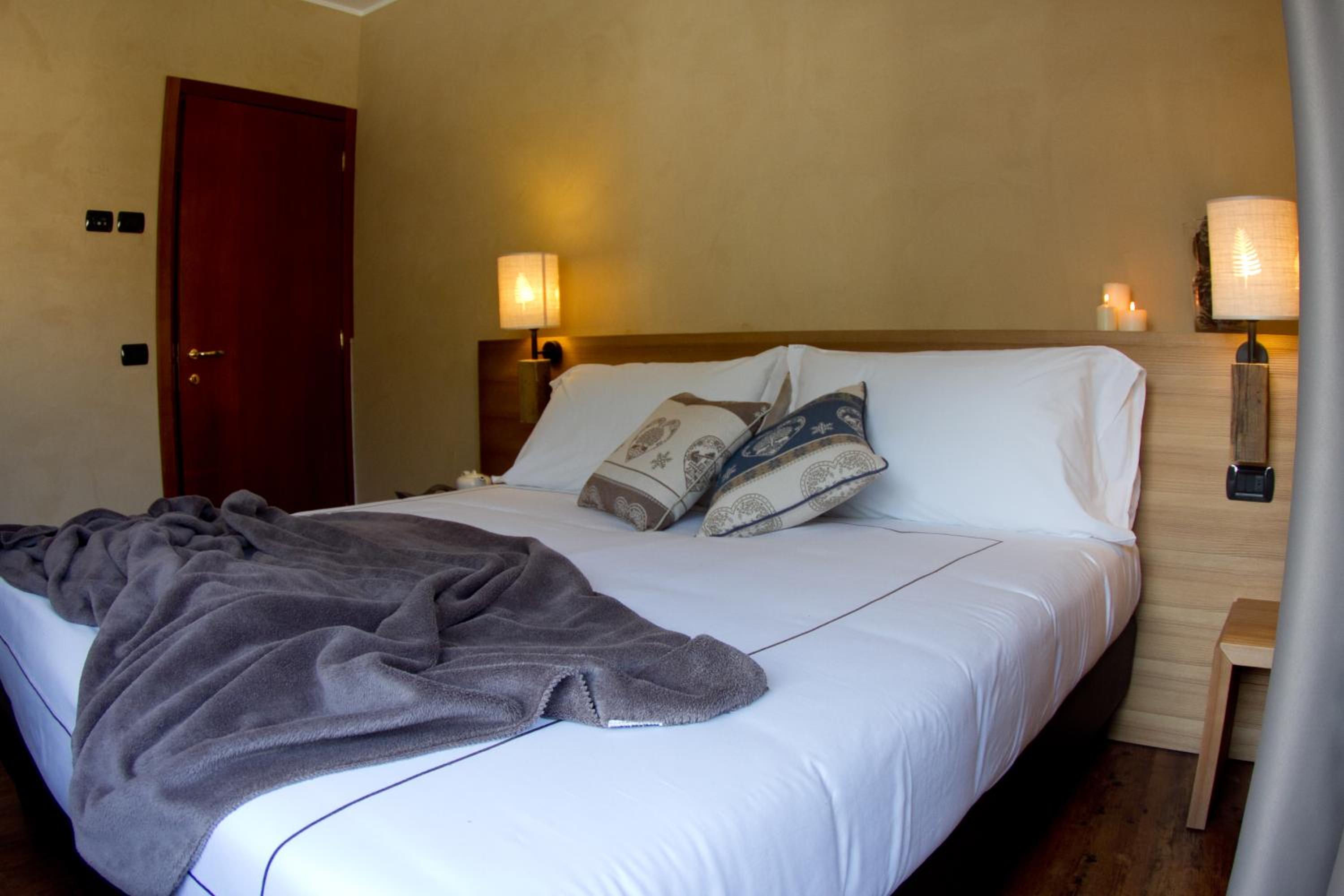 Double or Twin Room photo 2