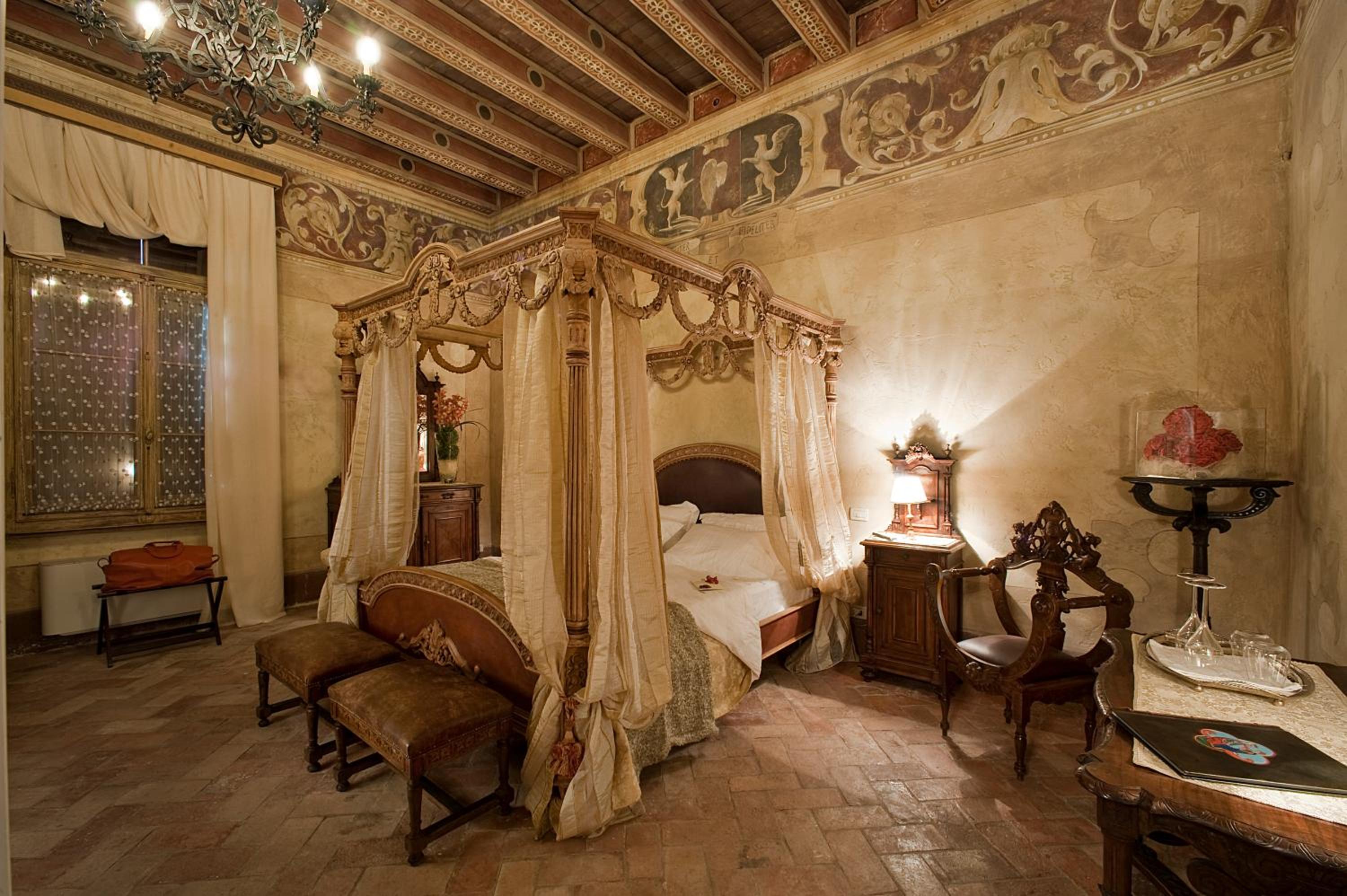 Royal Suite - Photo 6