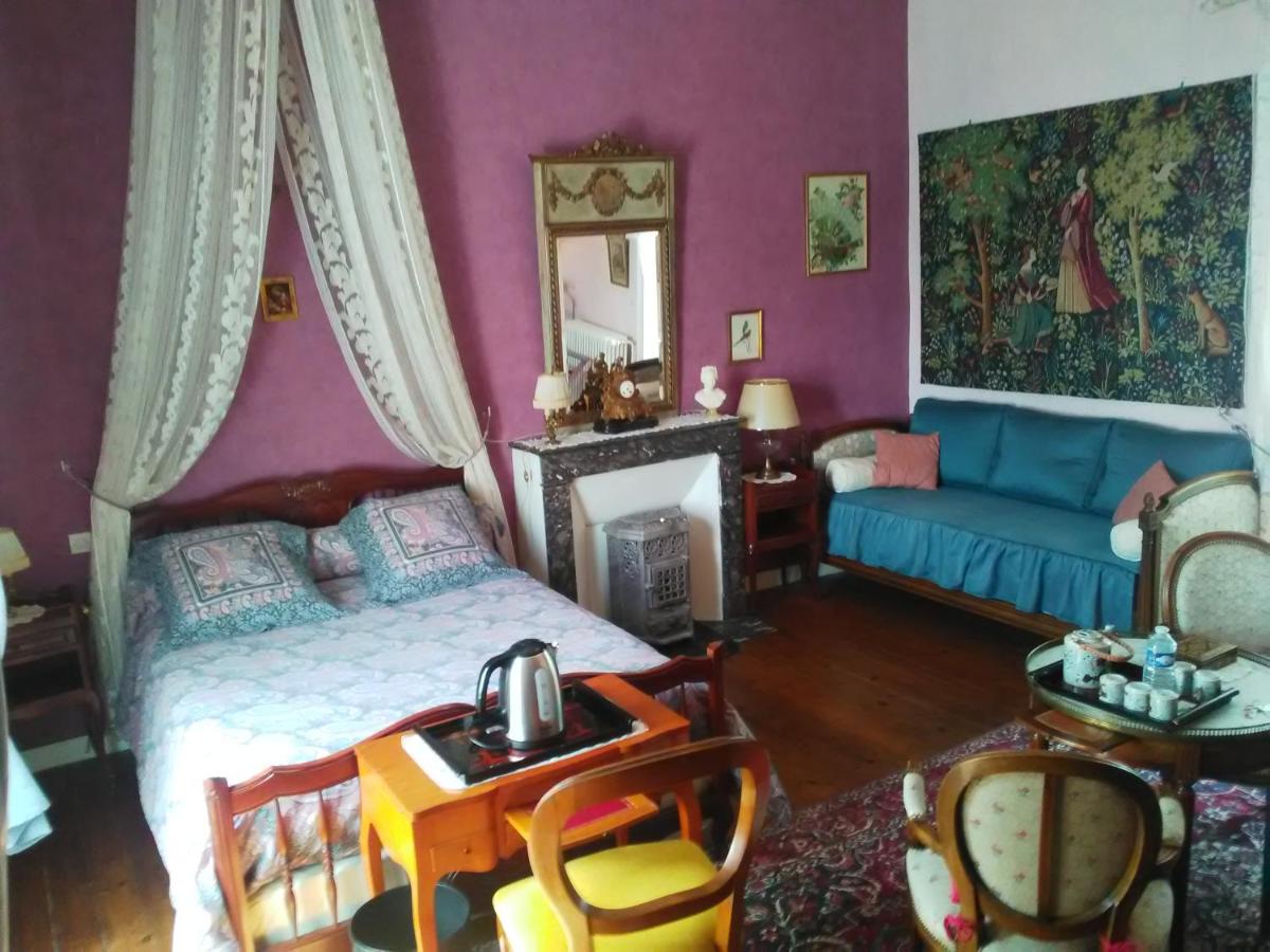 Triple Room with Private Bathroom photo 1