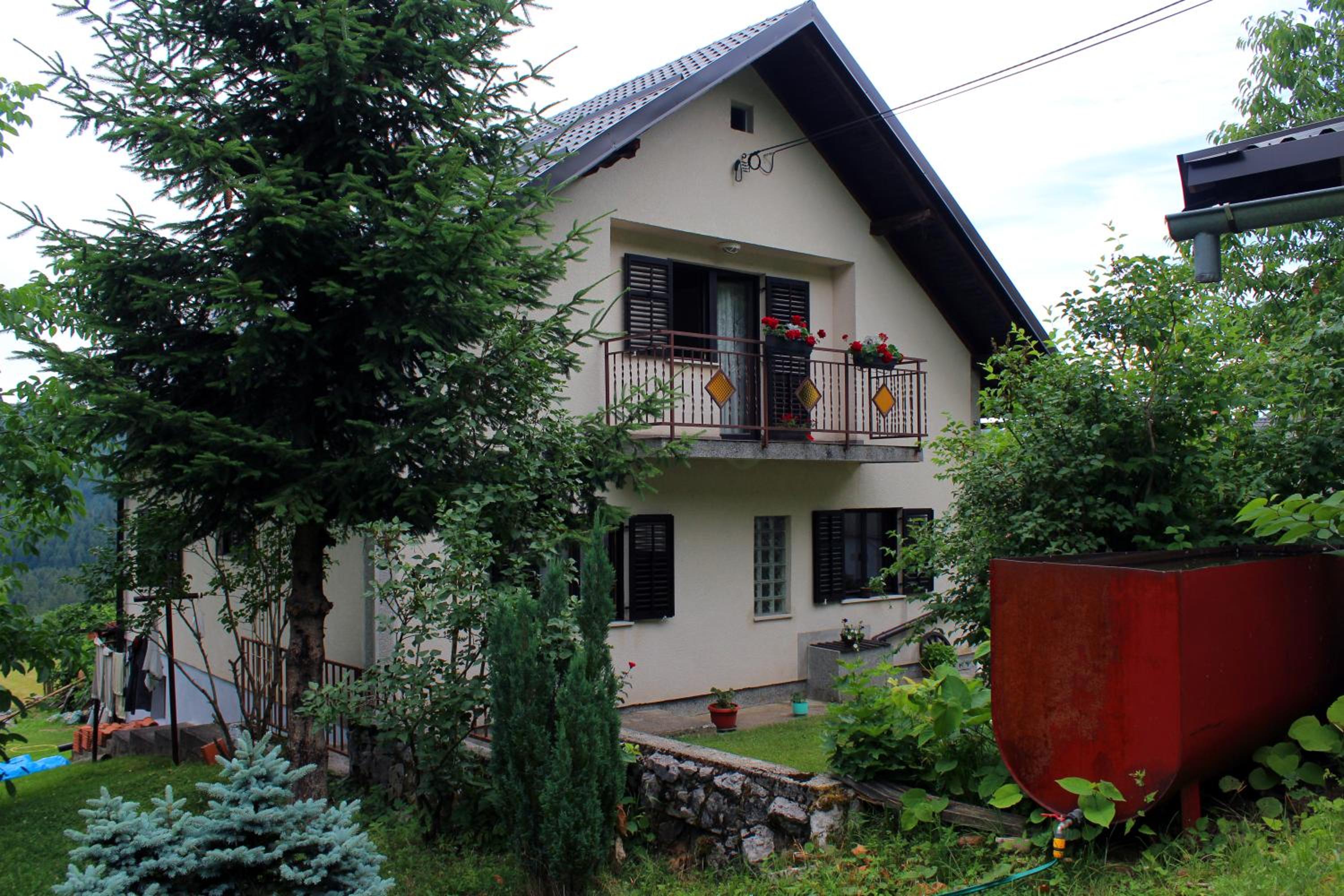 Three-Bedroom Chalet photo 3