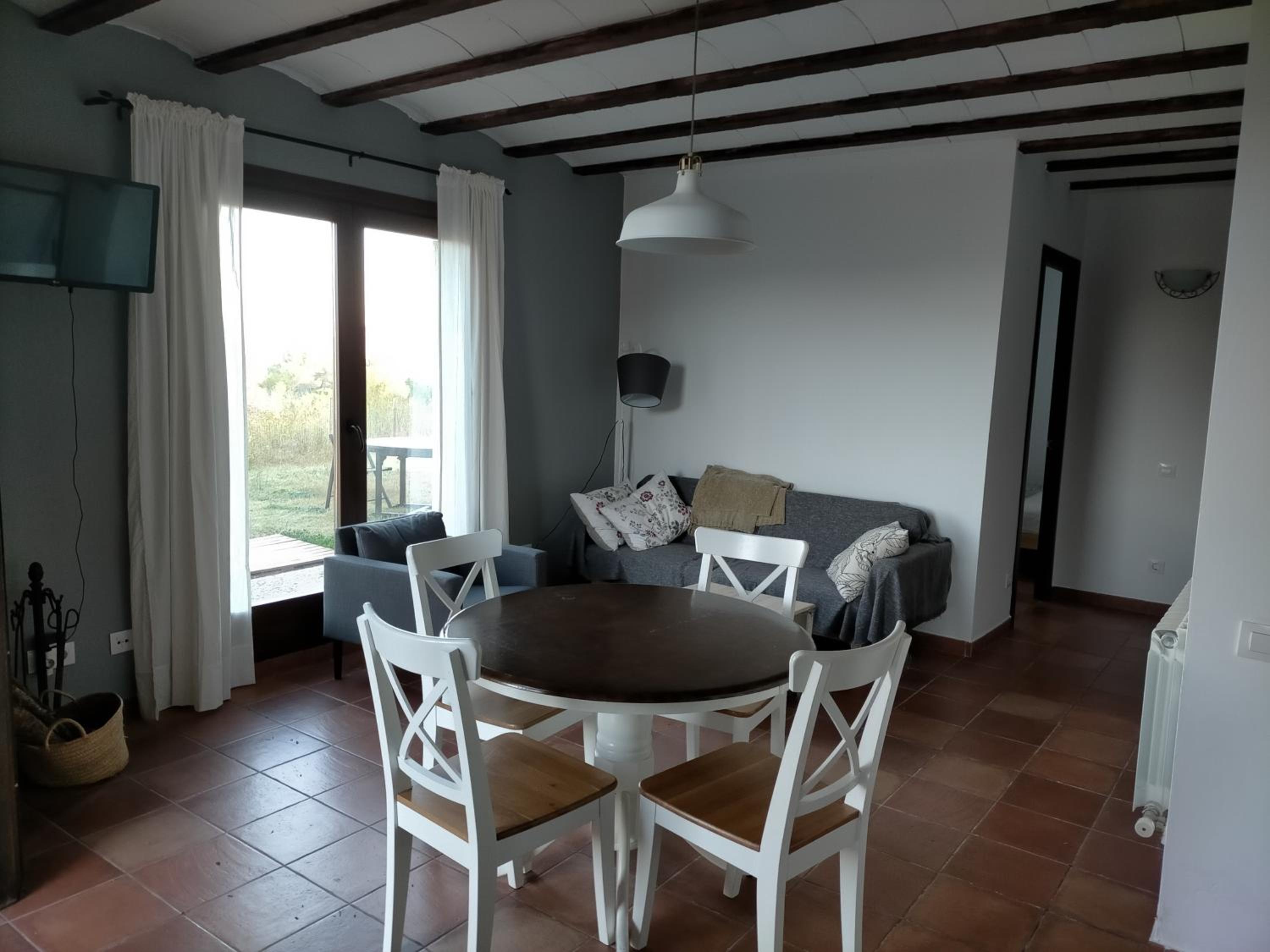 Apartment - Photo 2