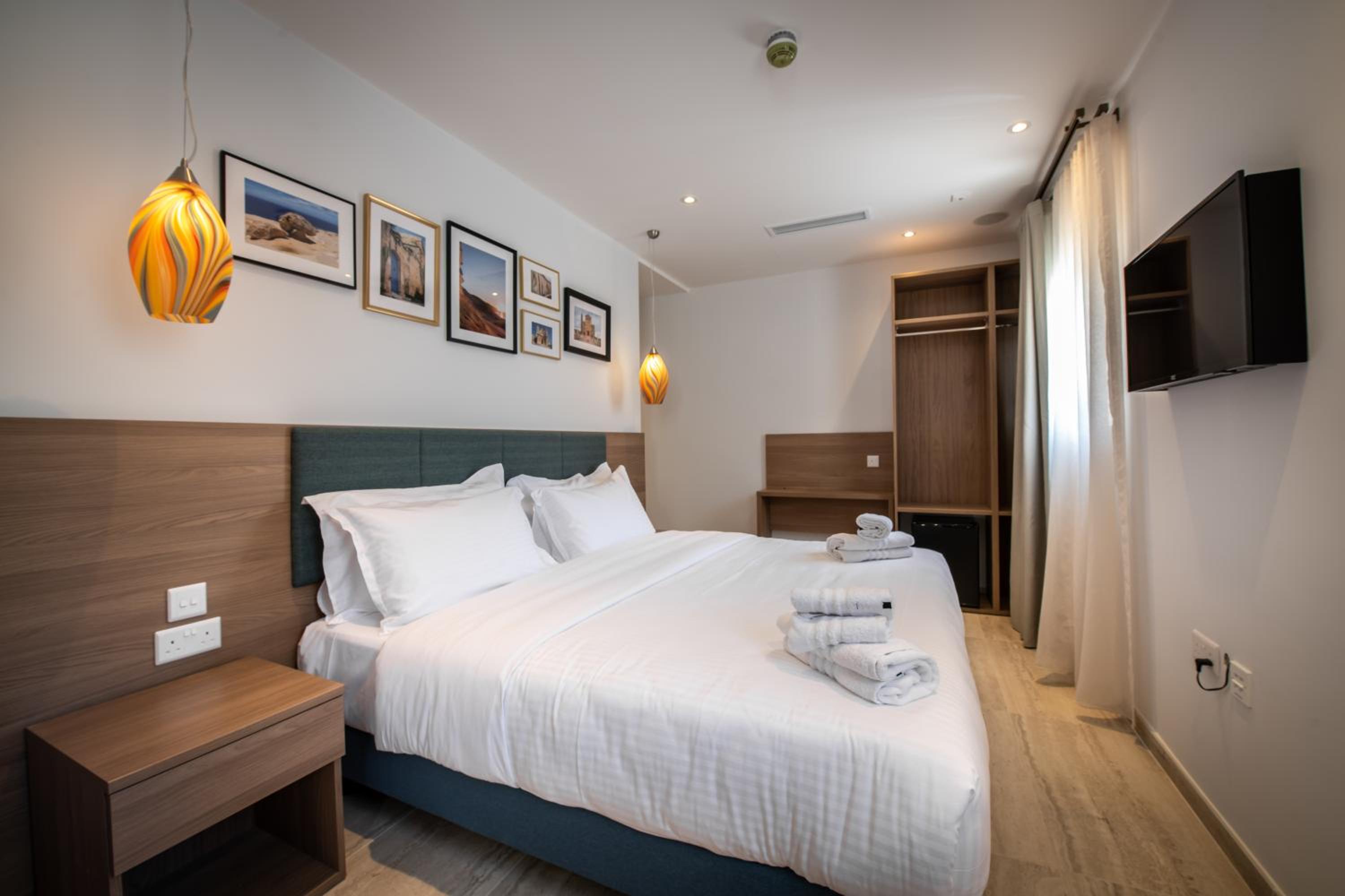 Double Room with Private Bathroom photo 3