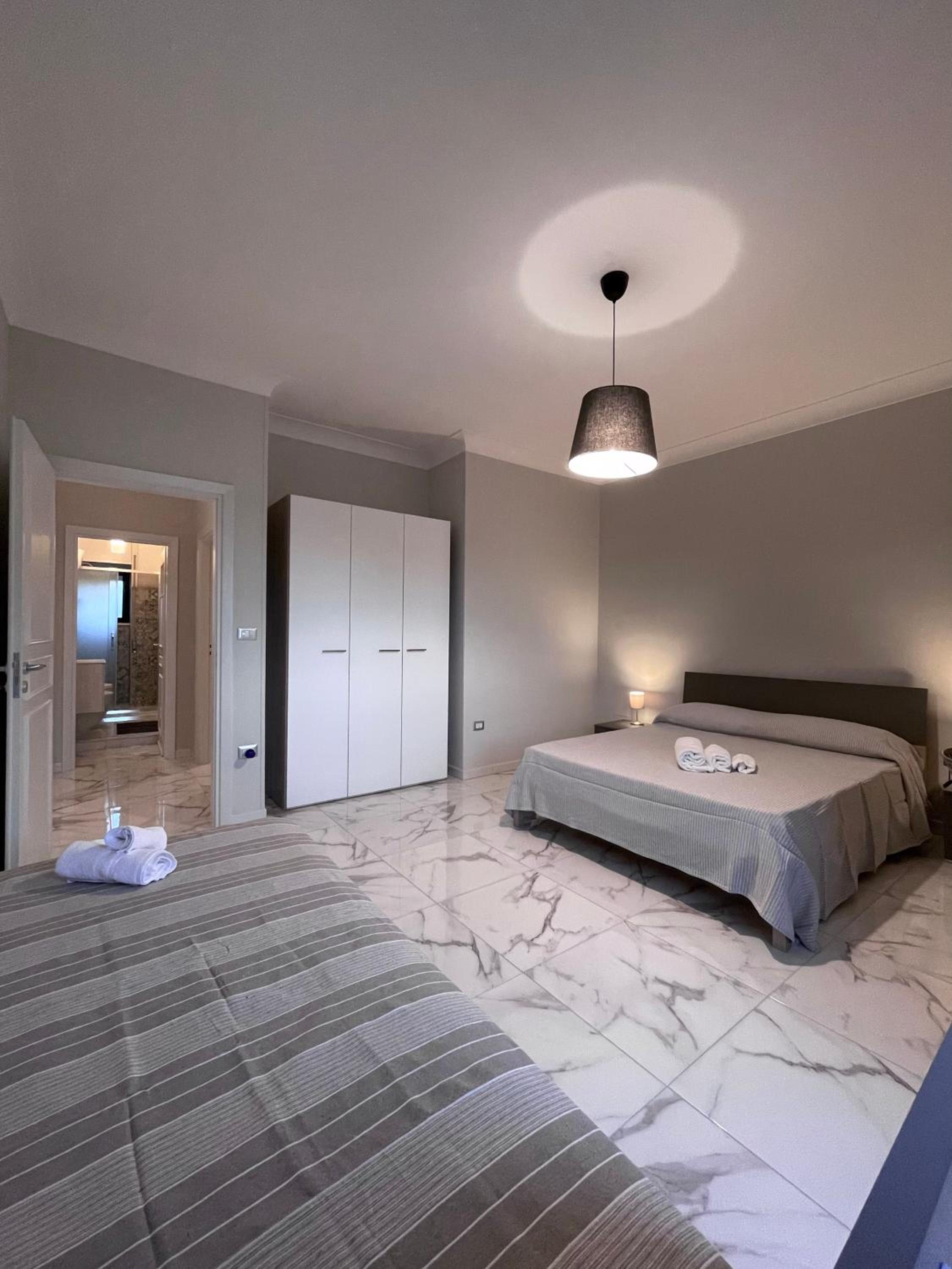 Two-Bedroom Apartment - Photo 3