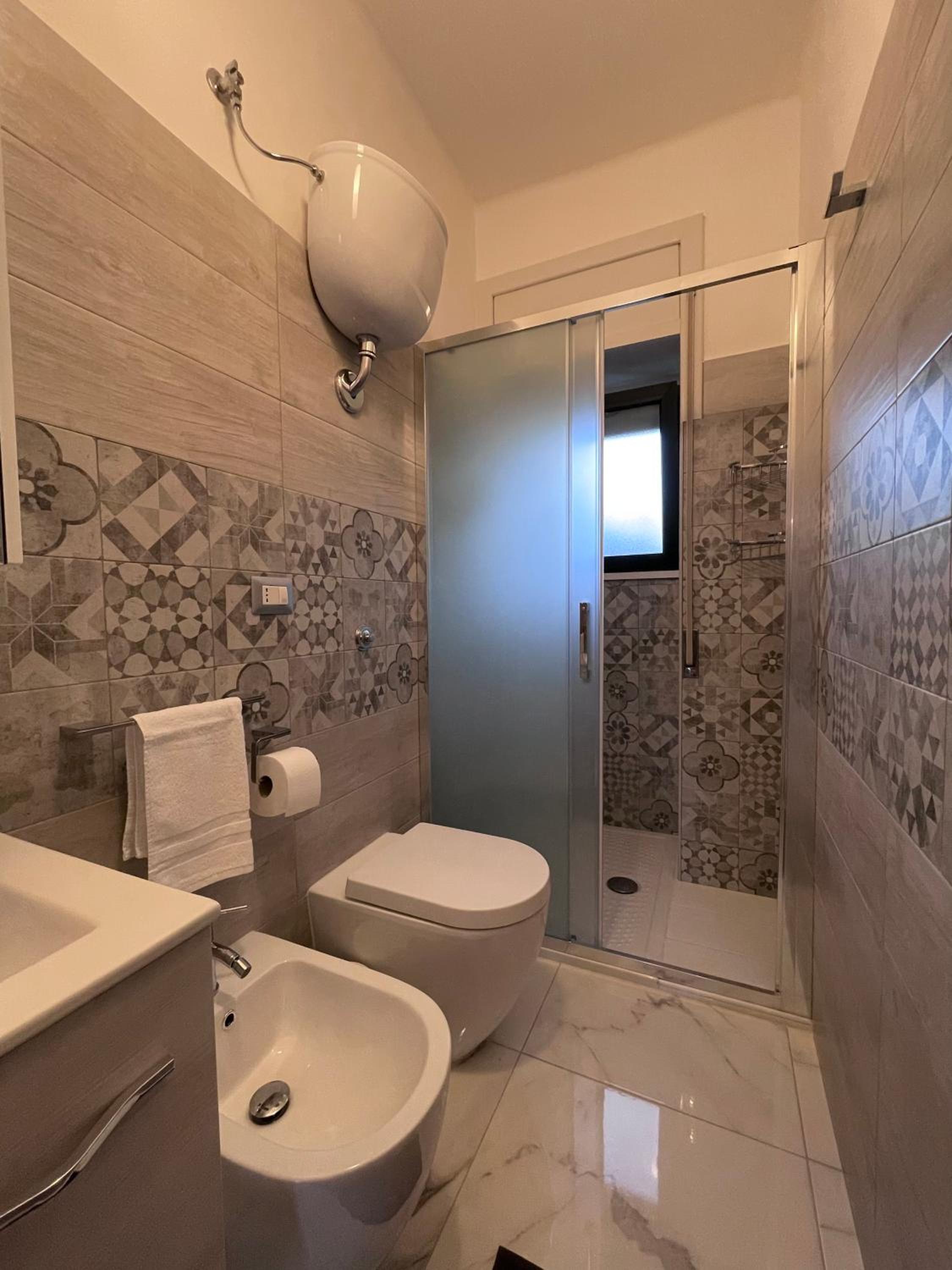 Two-Bedroom Apartment - Photo 4