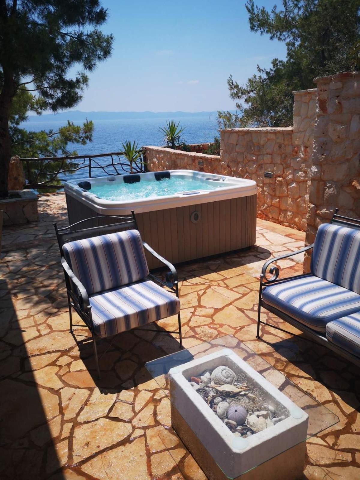 Two-Bedroom Villa photo 2