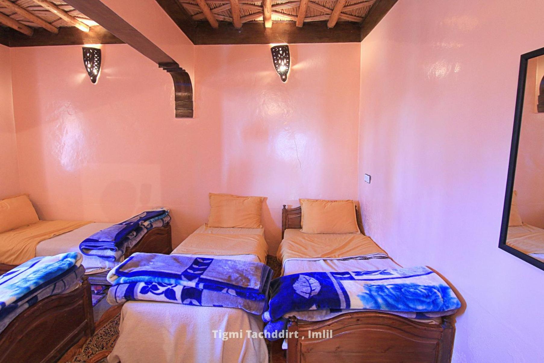 Quadruple Room with Shared Bathroom photo 1