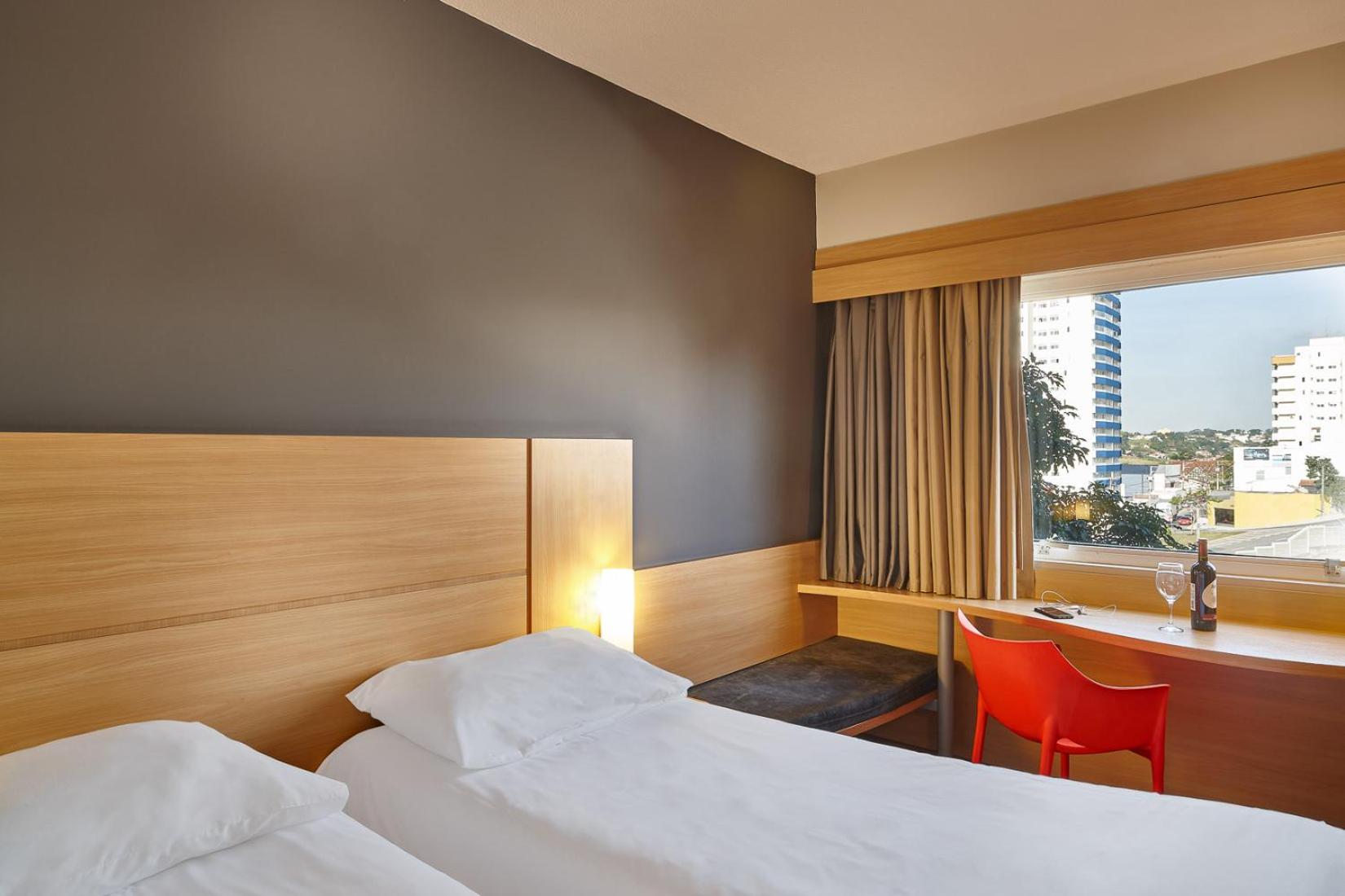 Standard Twin Room photo 1