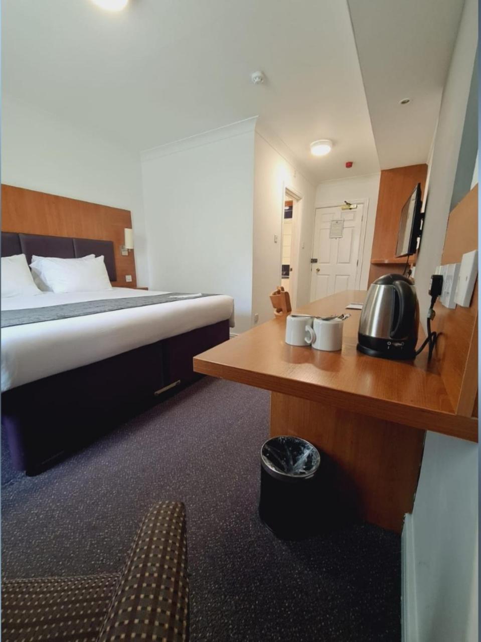 Double Room - Photo 4