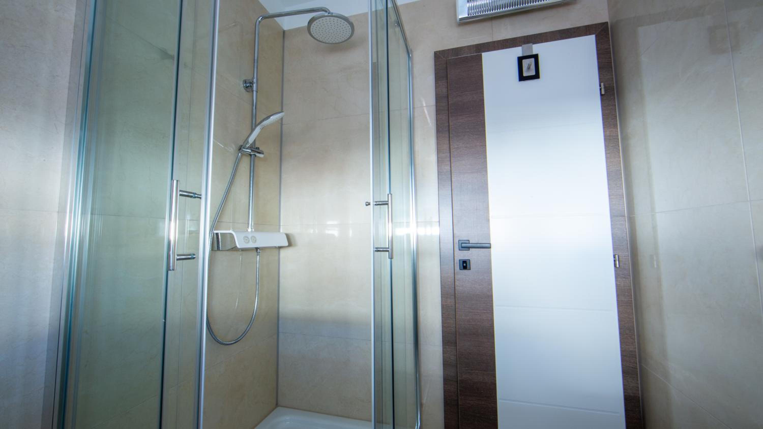 Apartment with Sea View - Photo 11