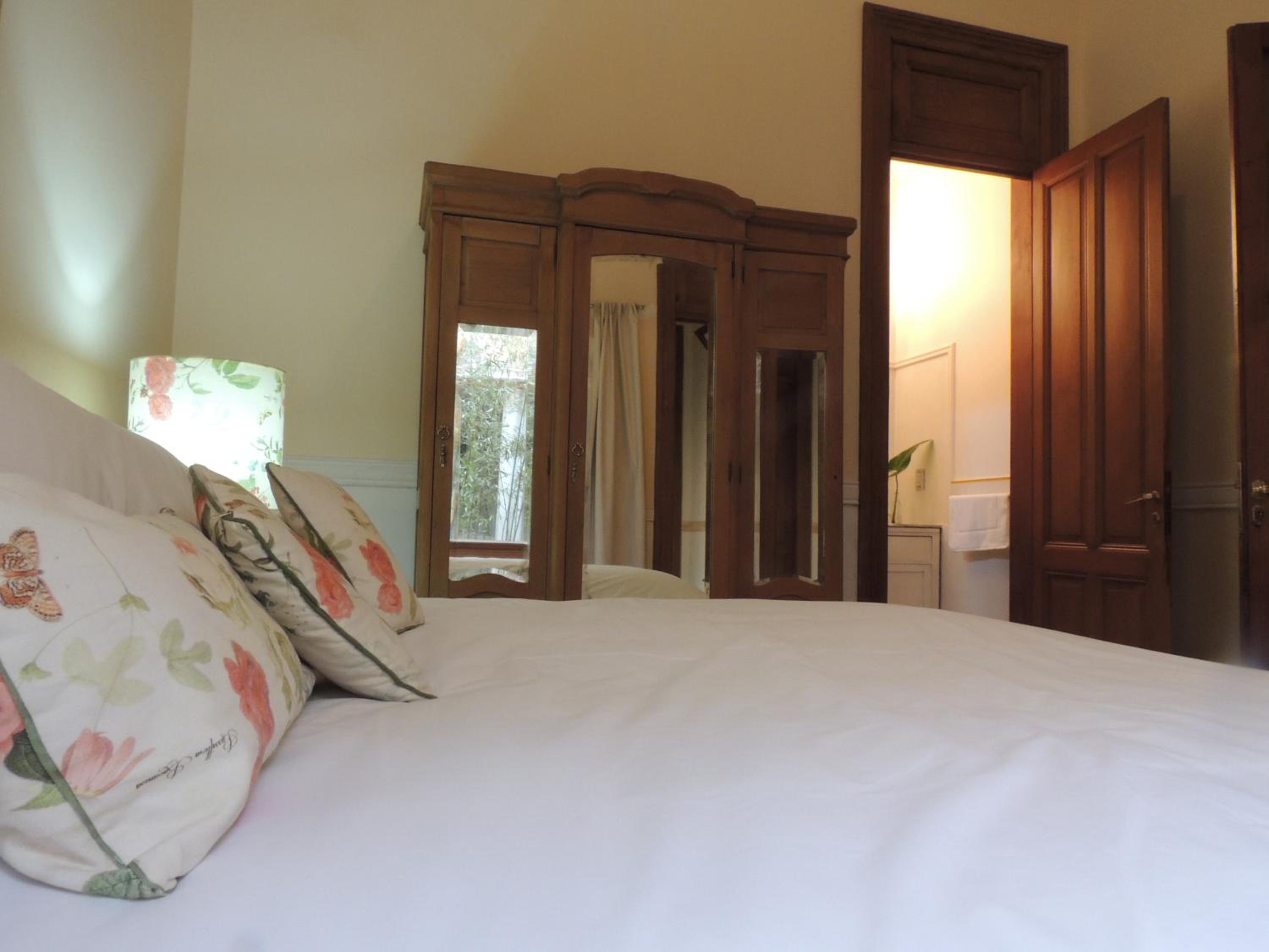 Deluxe Double or Twin Room photo 3