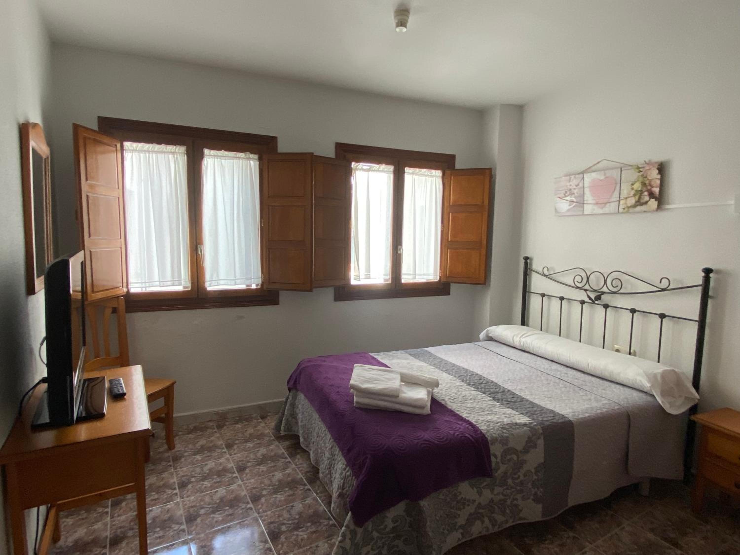 Double Room - Photo 1