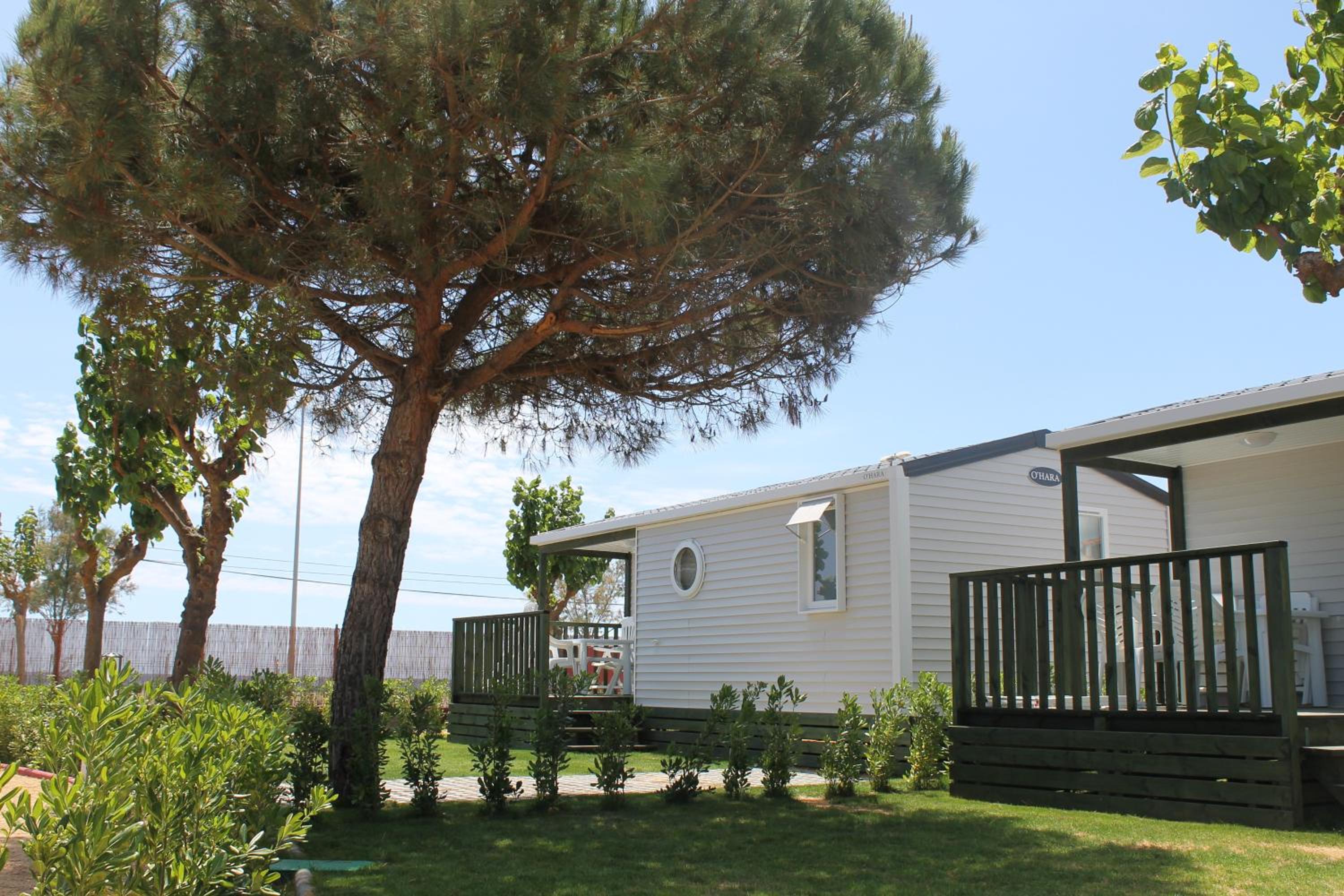 Mobile Home Premium (3 Bedrooms) - Air Conditioning photo 3