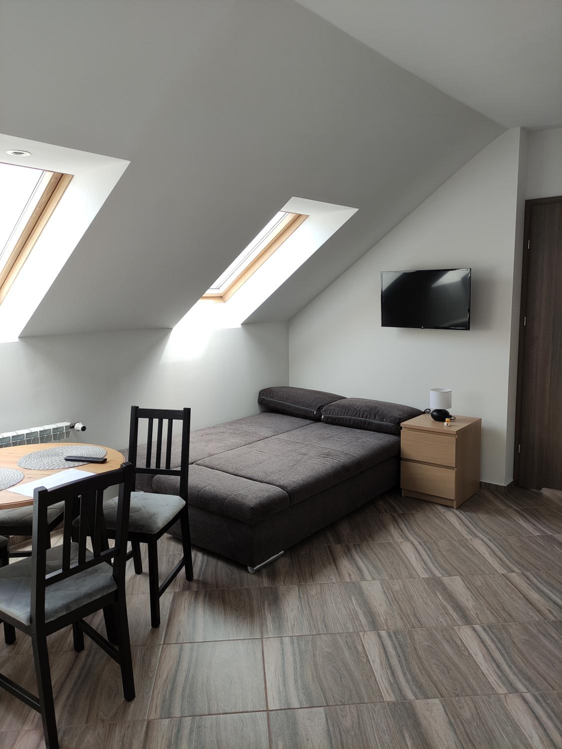 Quadruple Room with Private Bathroom photo 3