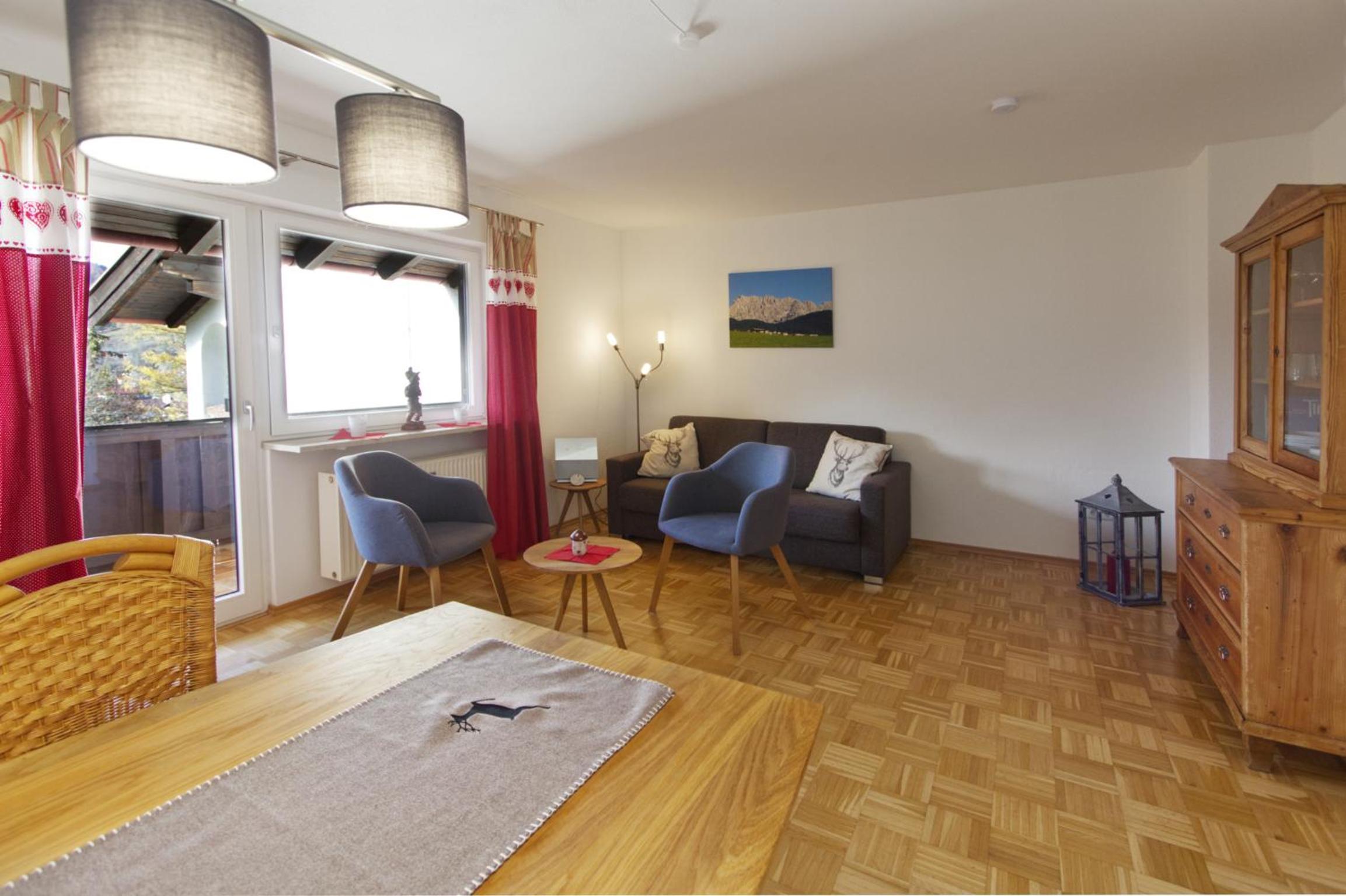 One-Bedroom Apartment photo 1