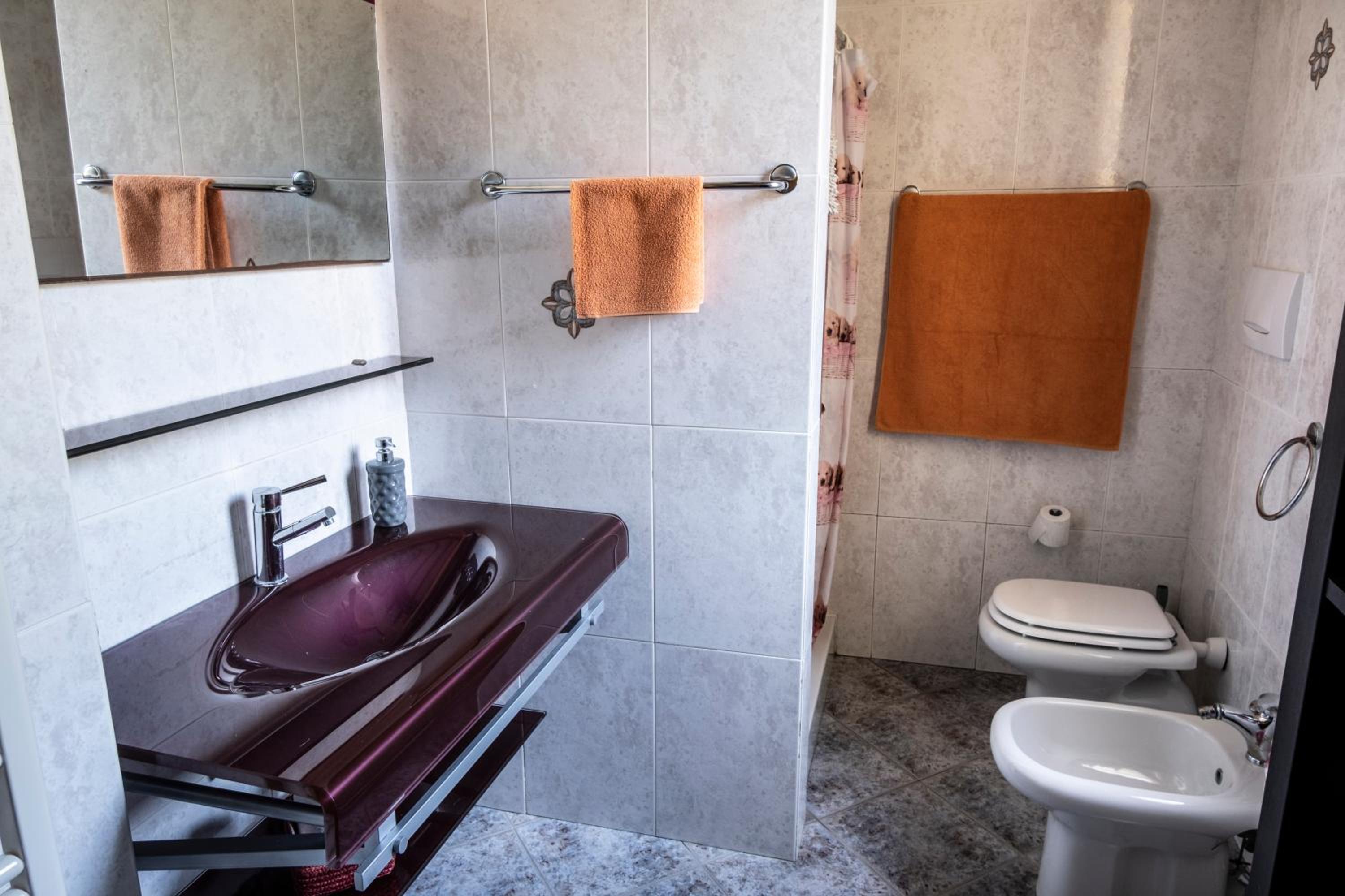 Triple Room with Private Bathroom photo 3