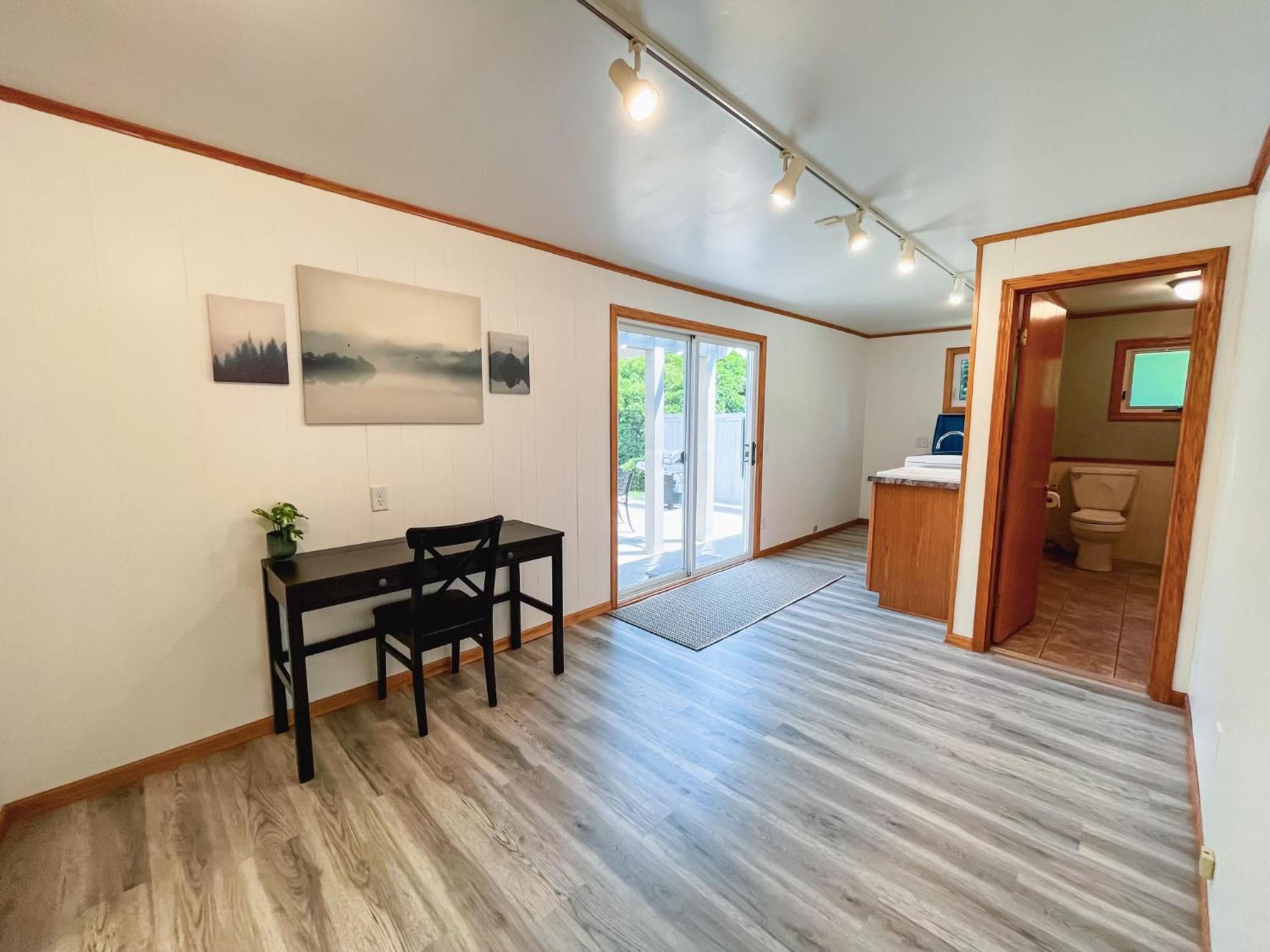 Three-Bedroom House - Photo 12