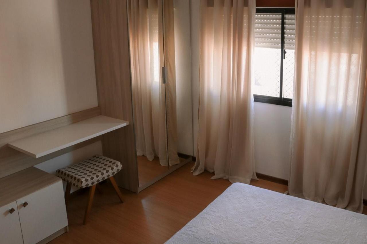 Apartment photo 2