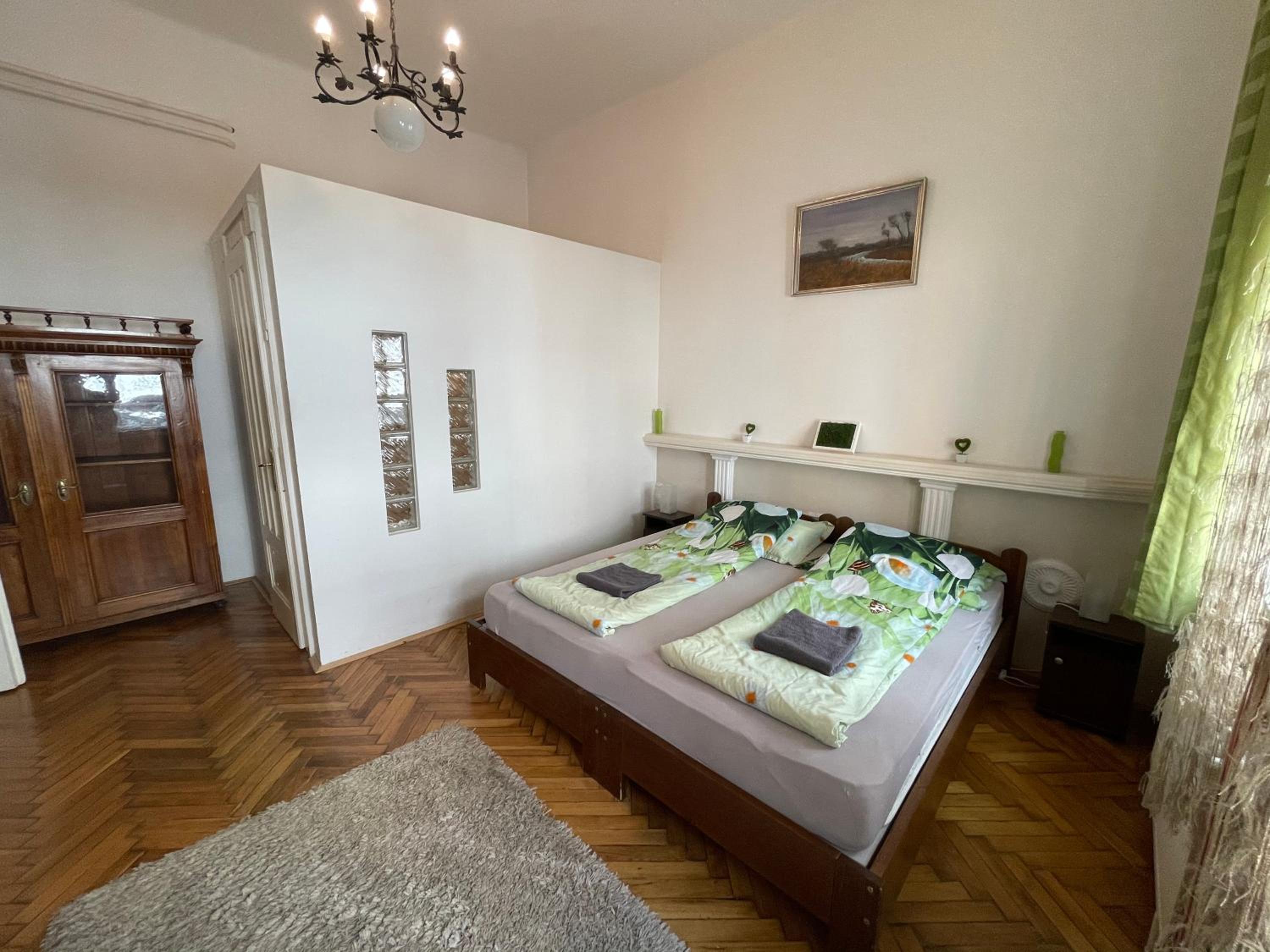 Double Room with Private Bathroom - Photo 1