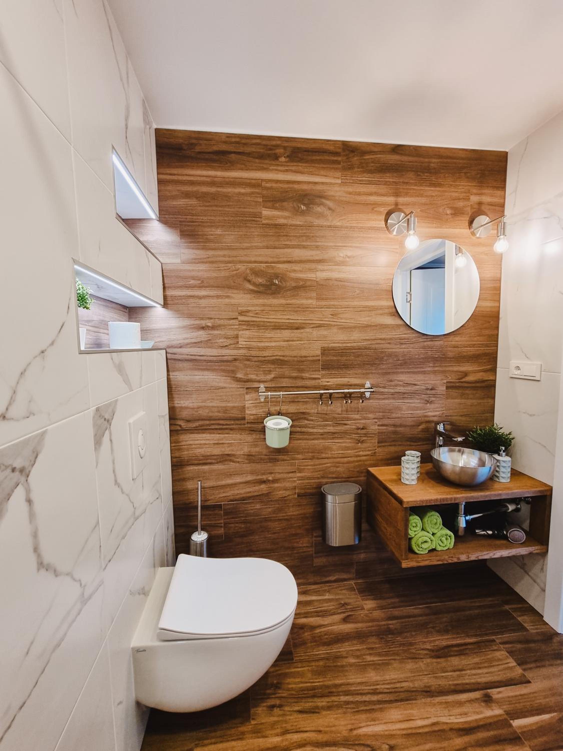 Family Room with Private Bathroom photo 2