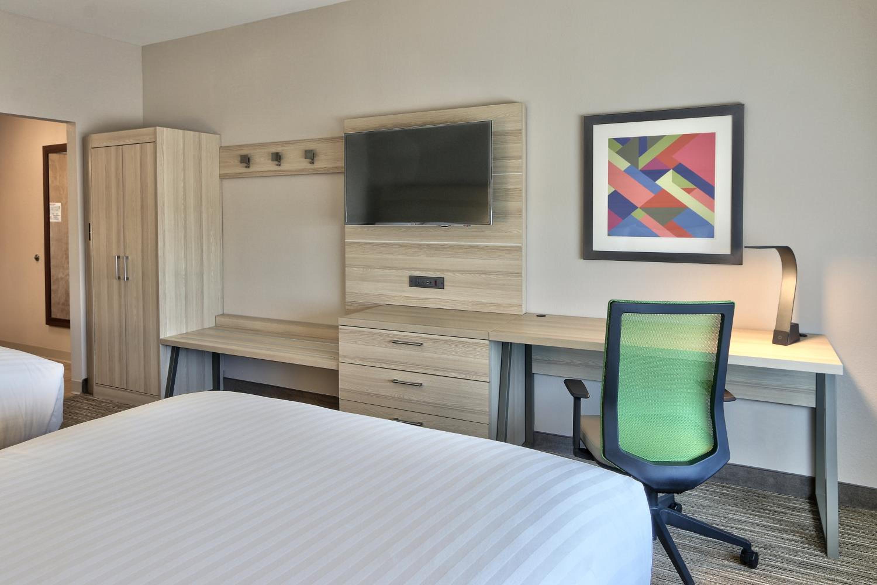 Standard Queen Room with Two Queen Beds