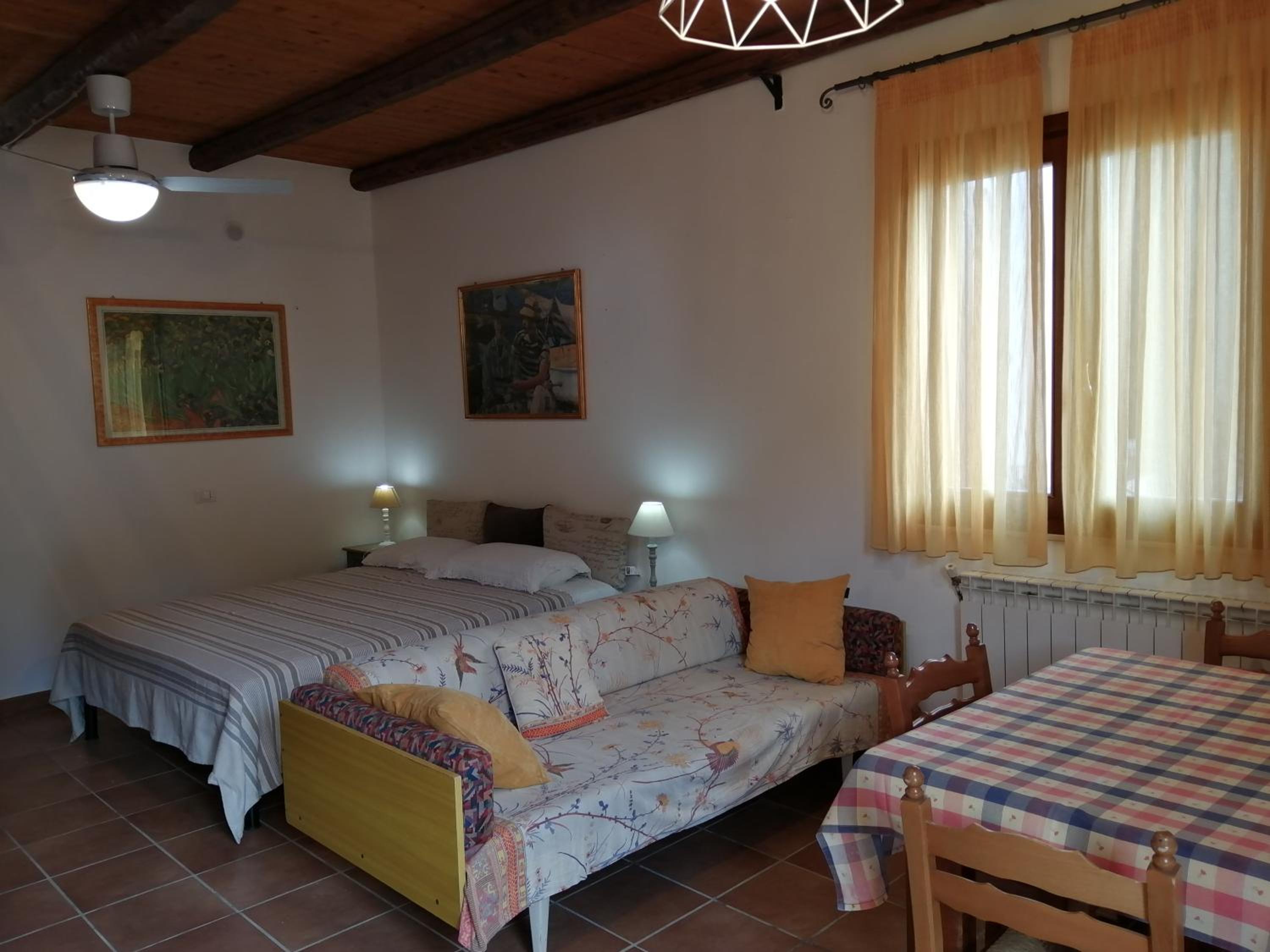 Maisonette photo 1