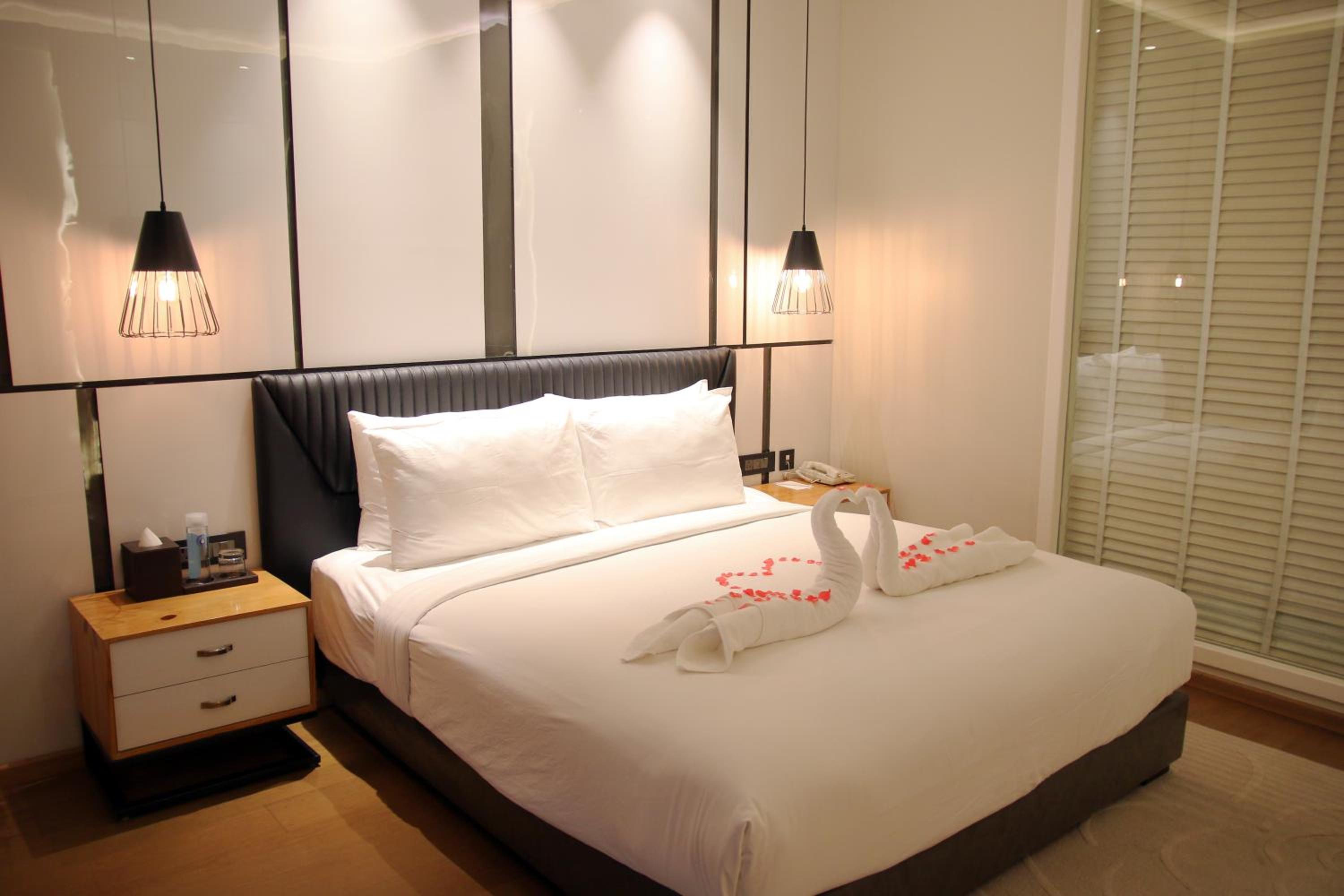 Standard Double Room - Photo 7