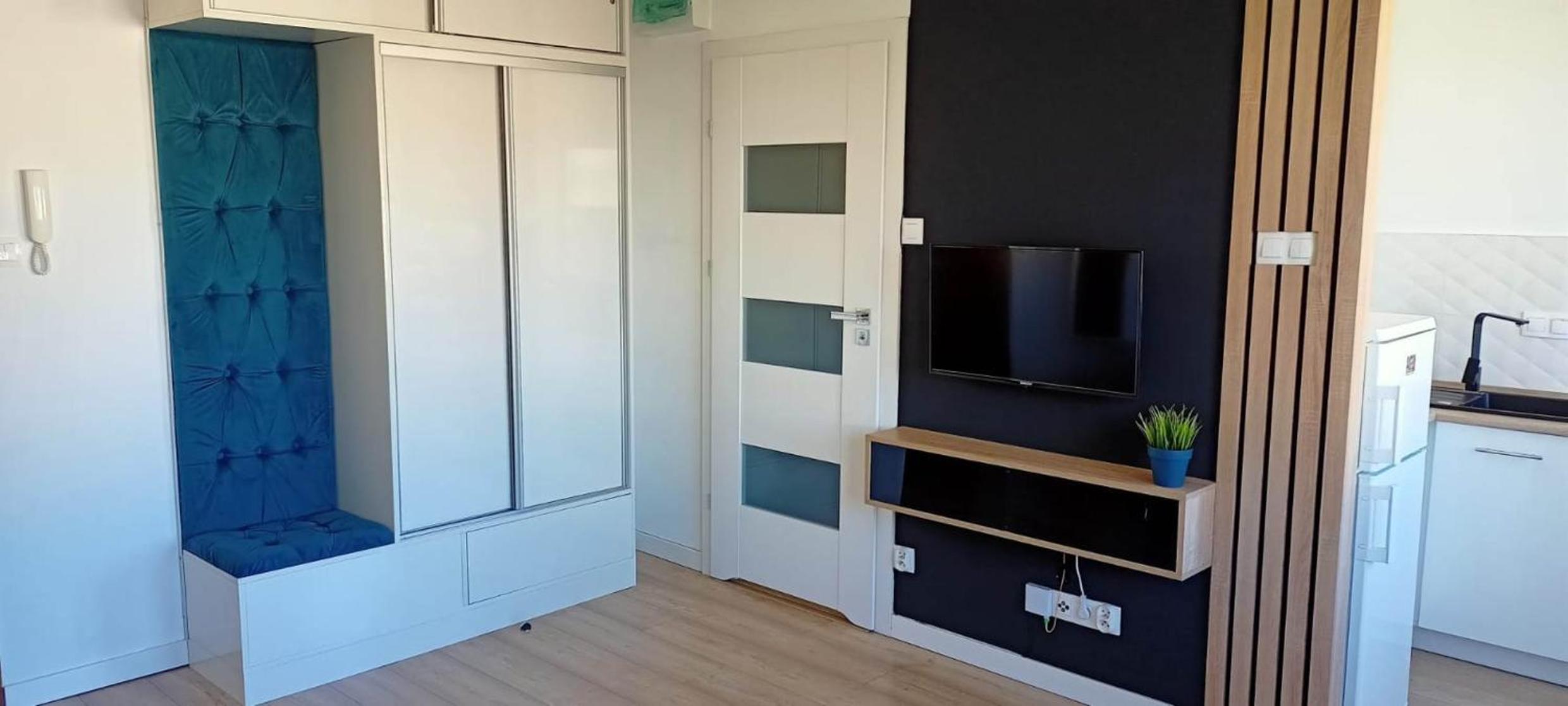 One-Bedroom Apartment - Photo 6