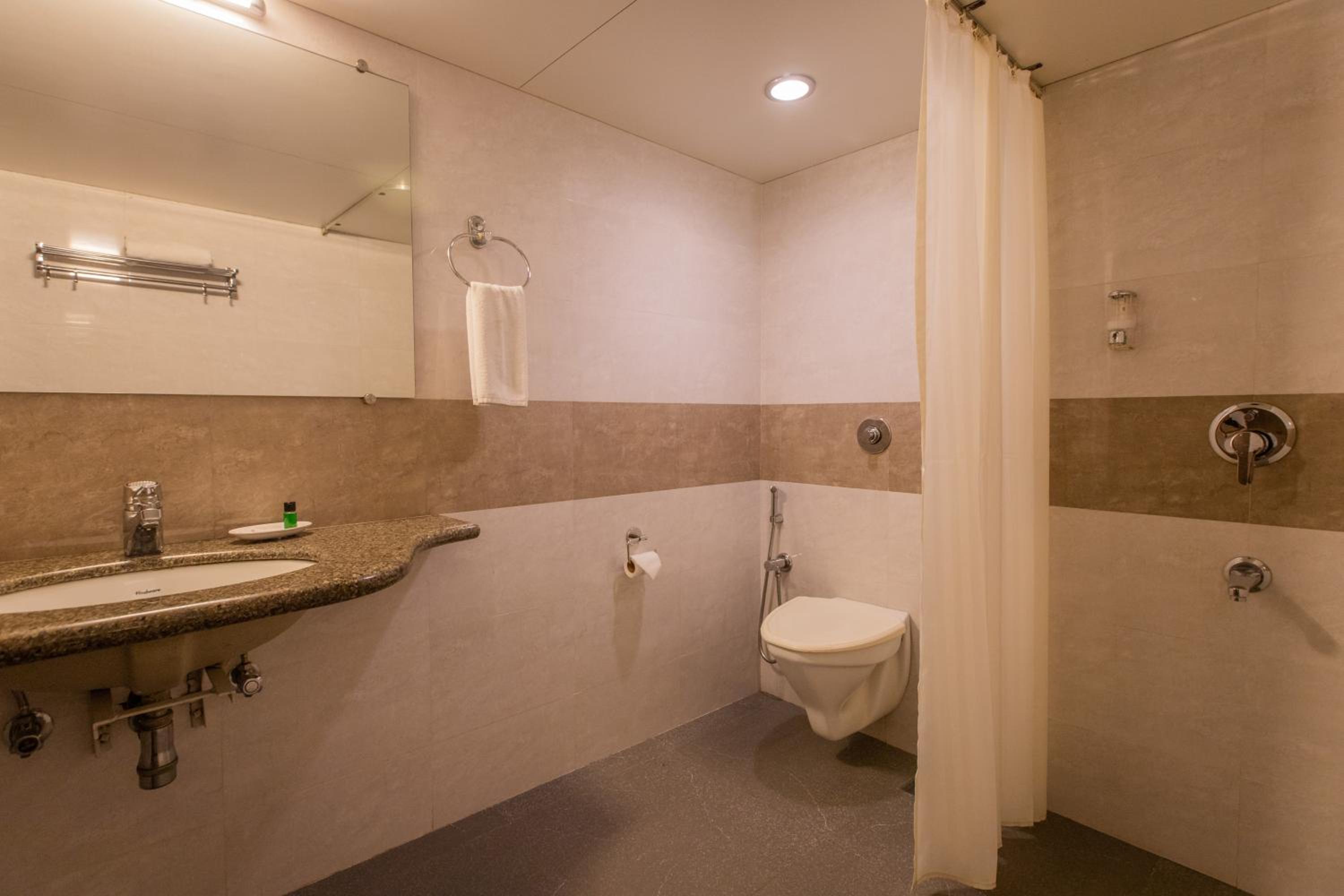 Deluxe Twin Room photo 2