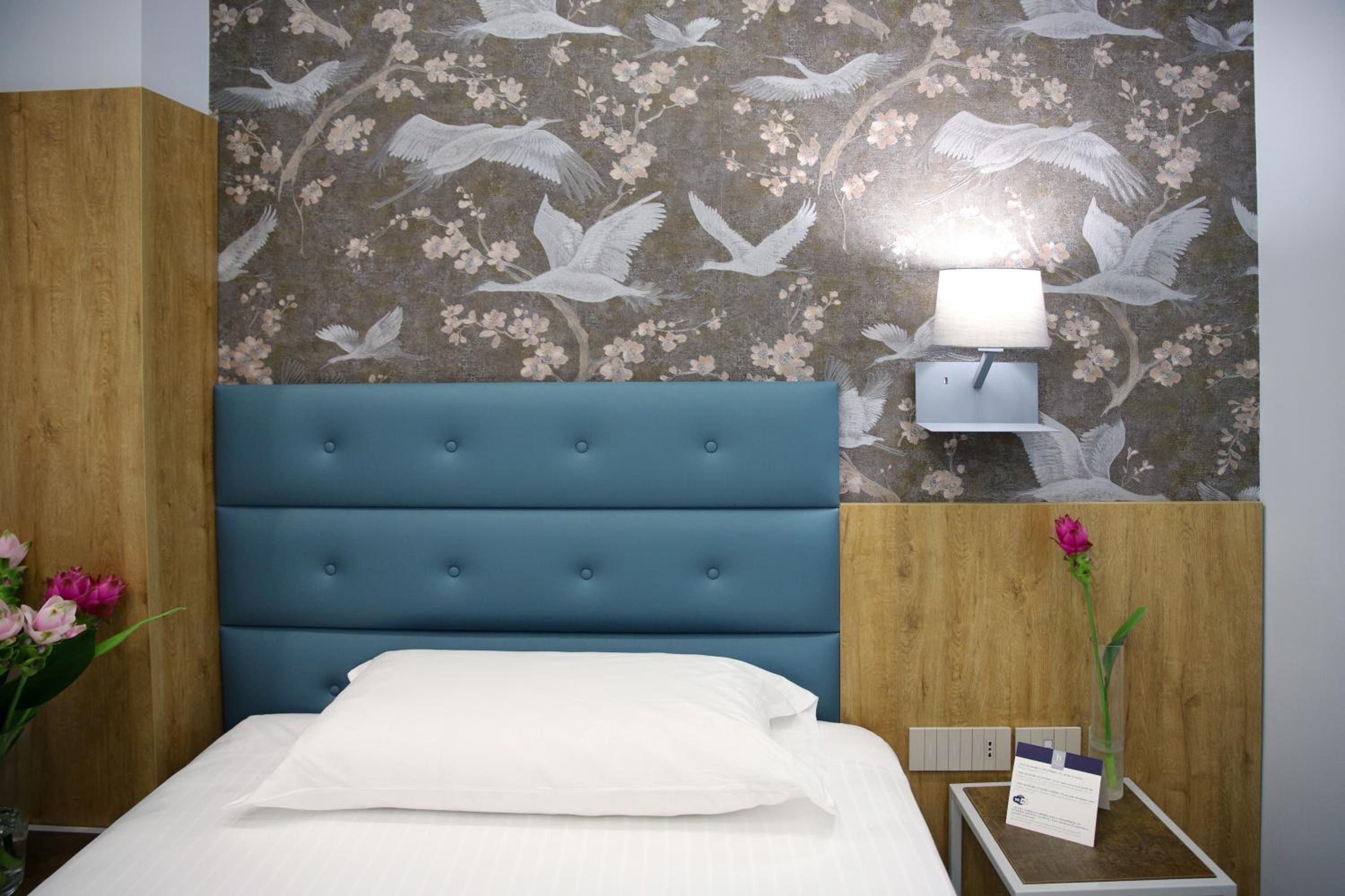 Standard Twin Room photo 2