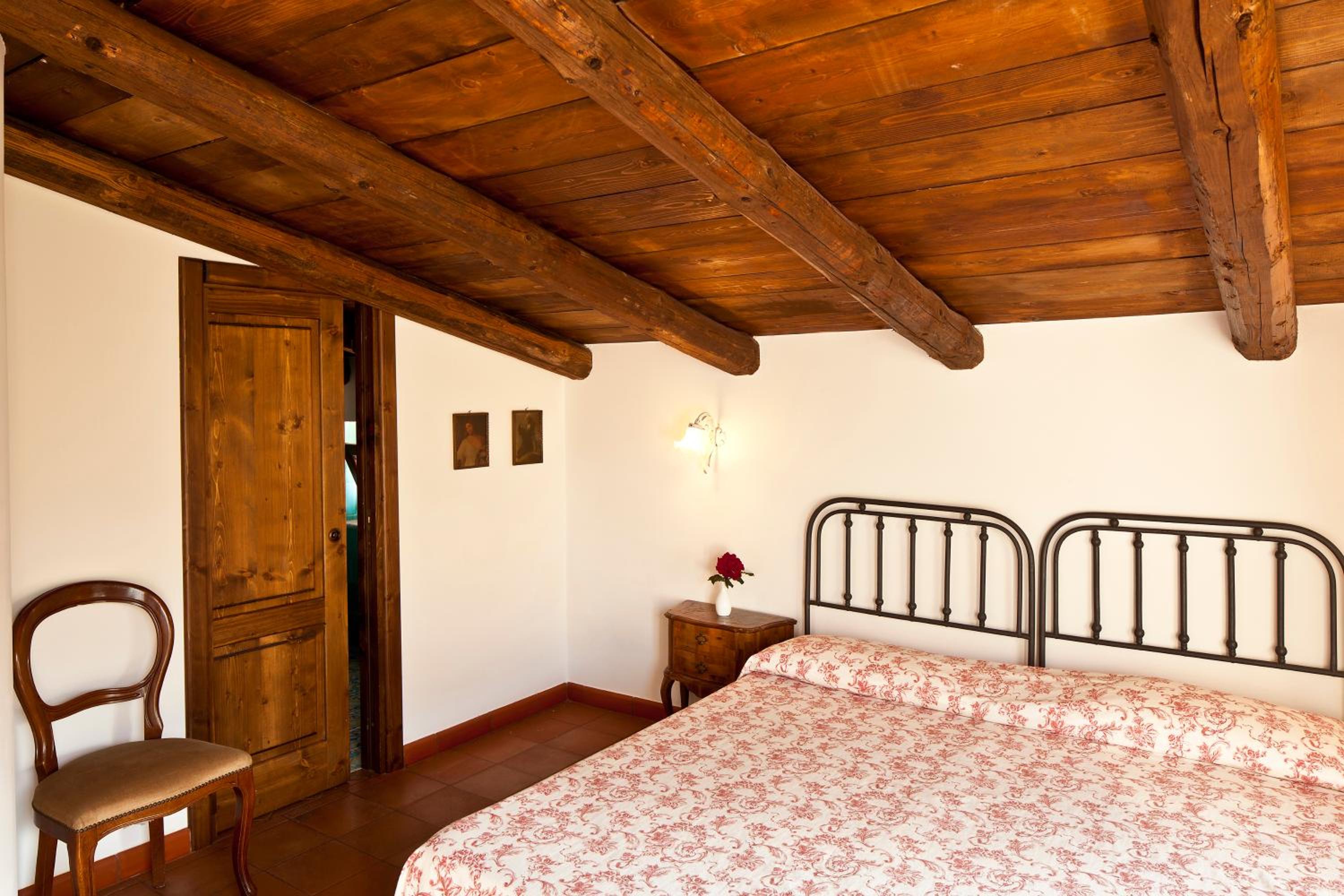 Classic Double or Twin Room - Photo 12