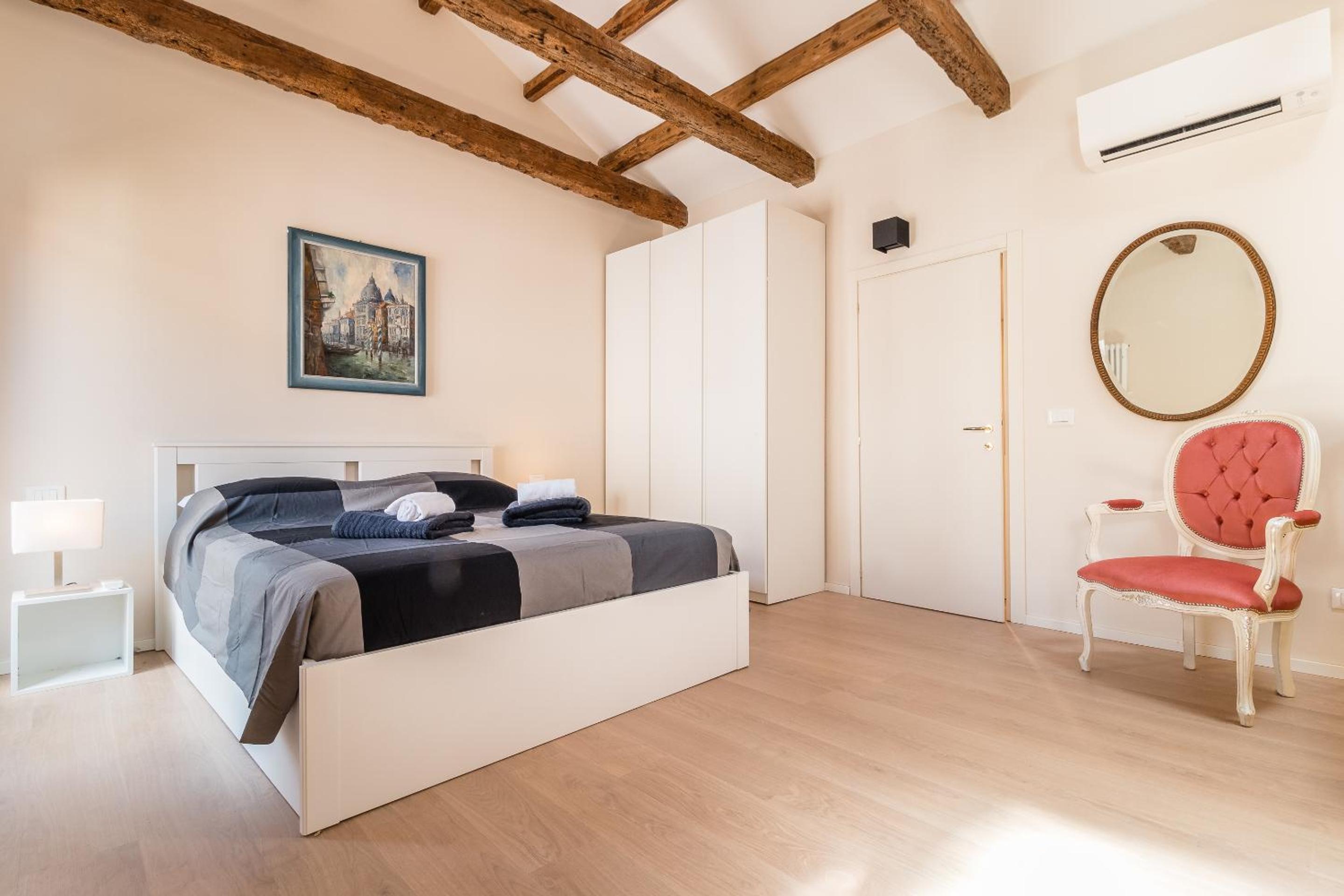 Apartment with Terrace photo 2